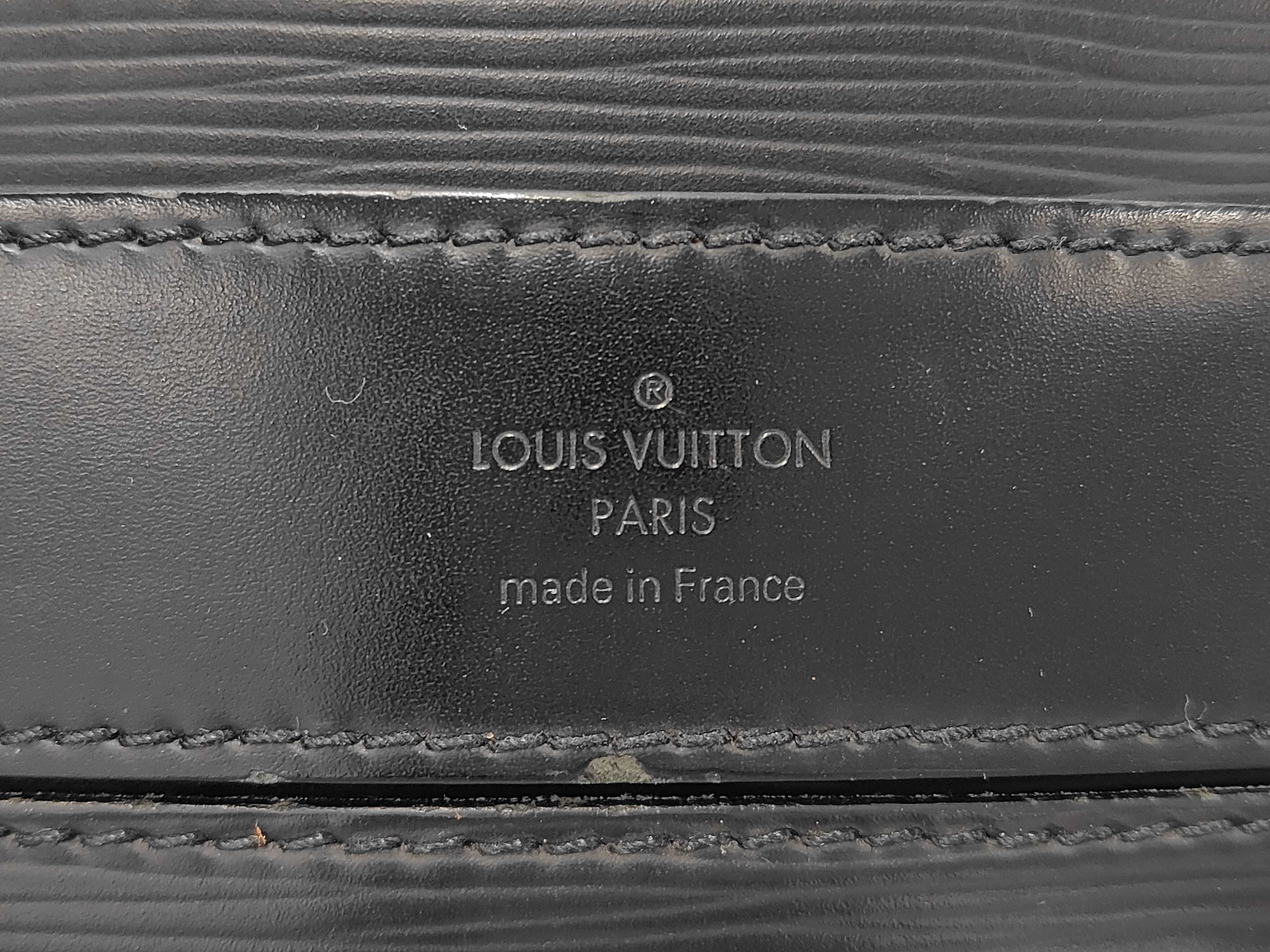Bassano MM Handbag M54032 Epi Leather Black Bag — view 10