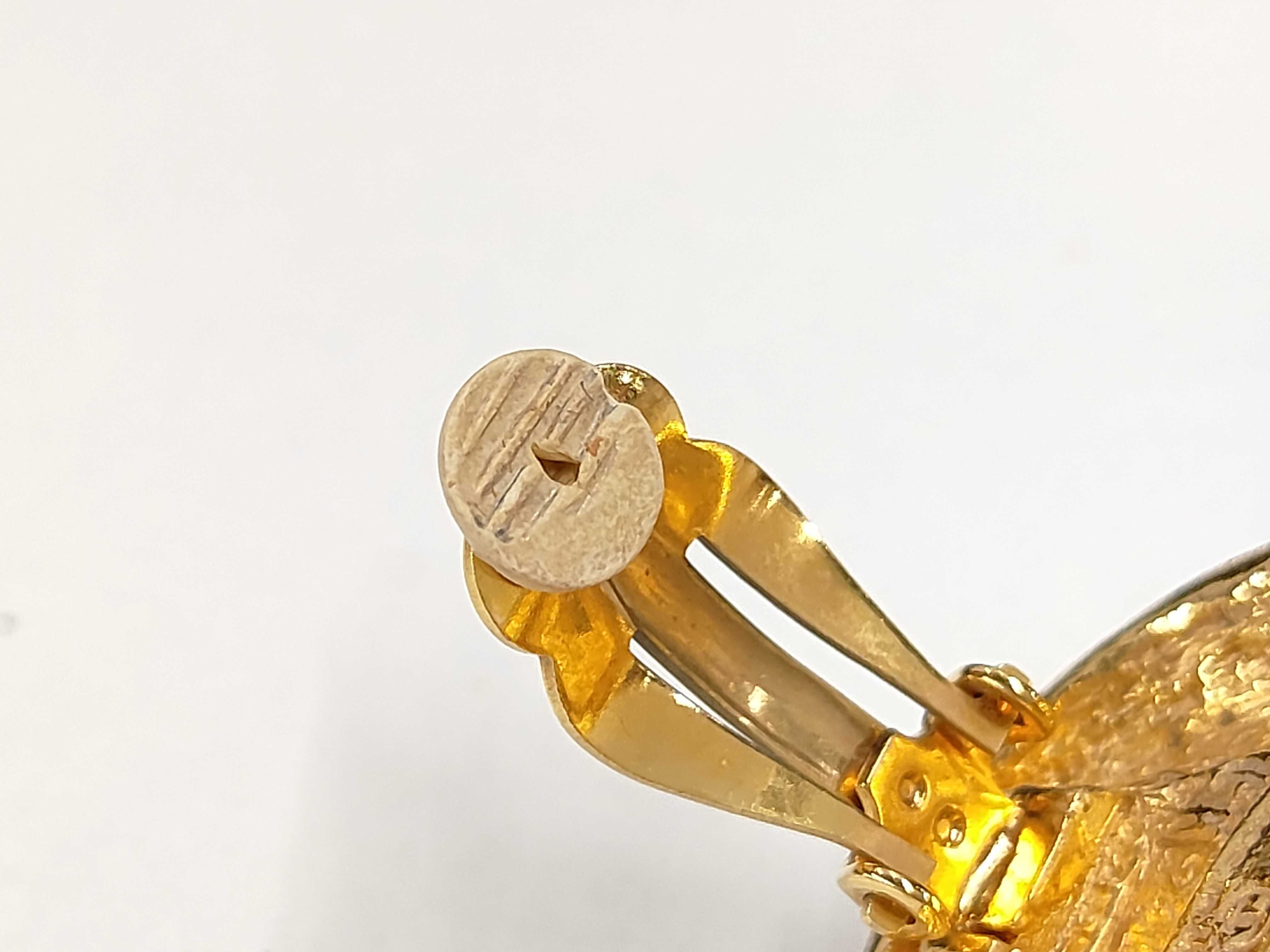 earring (single earring) — view 4