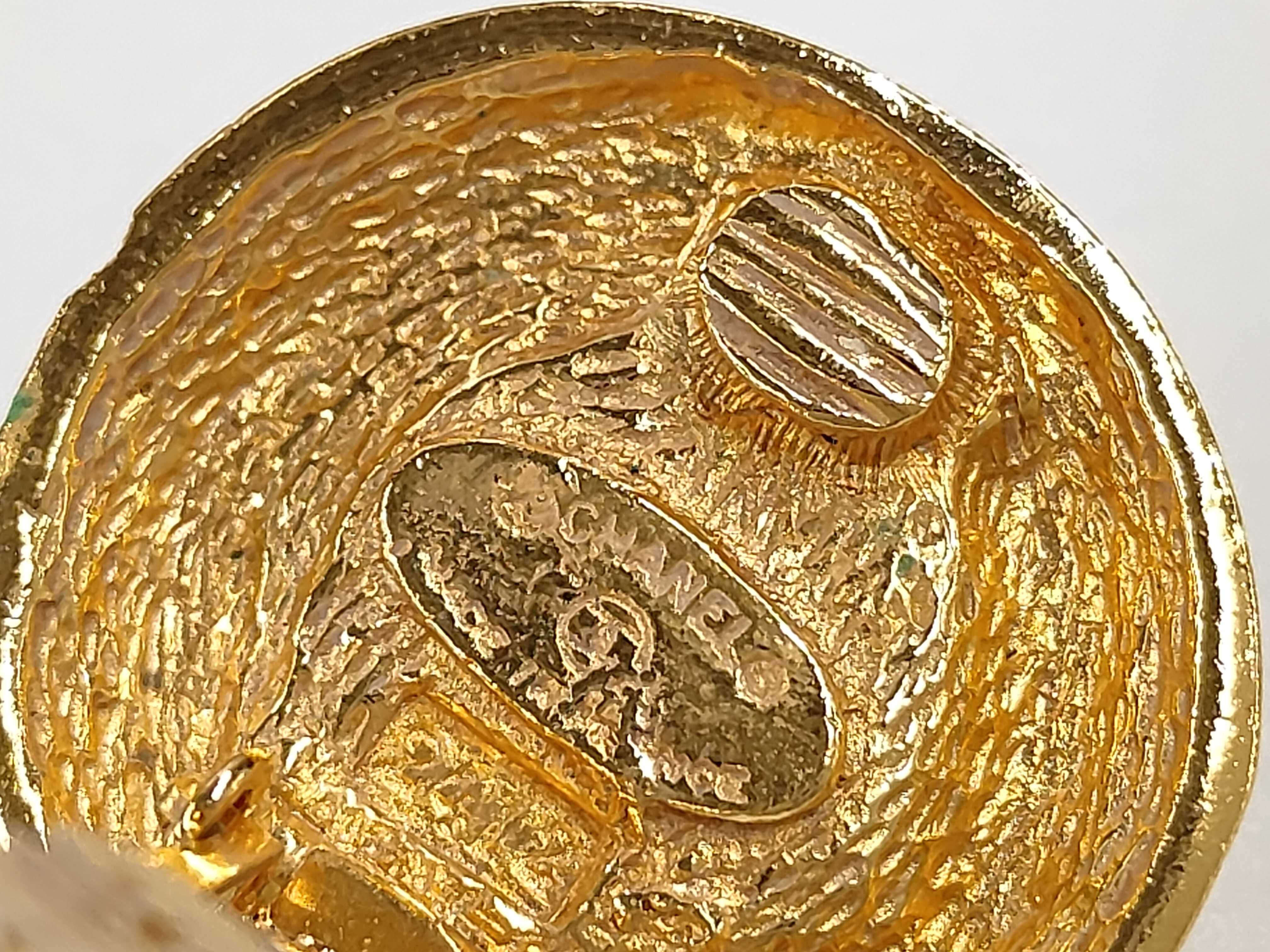 earring (single earring) — view 5