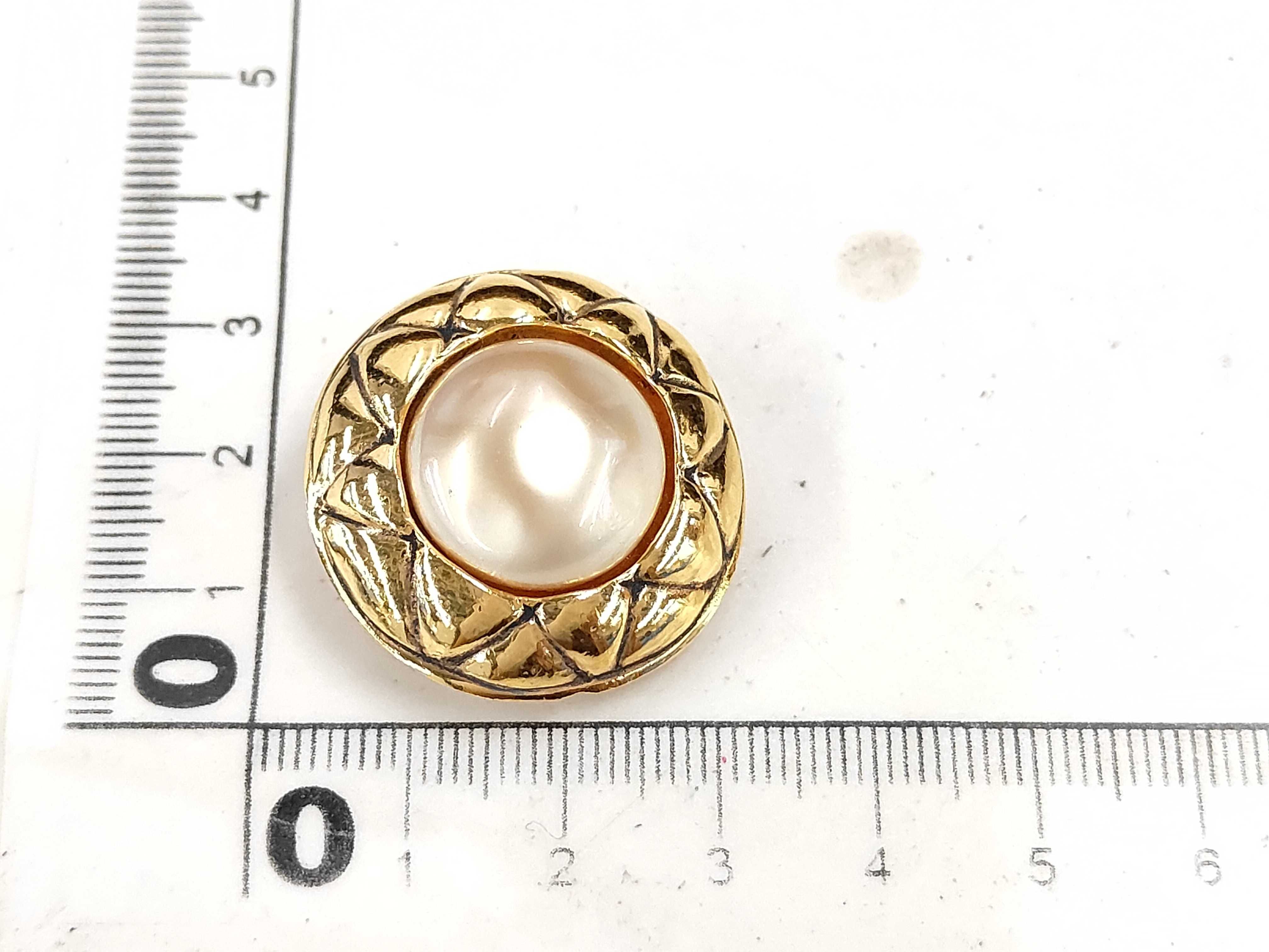 earring (single earring) — view 6