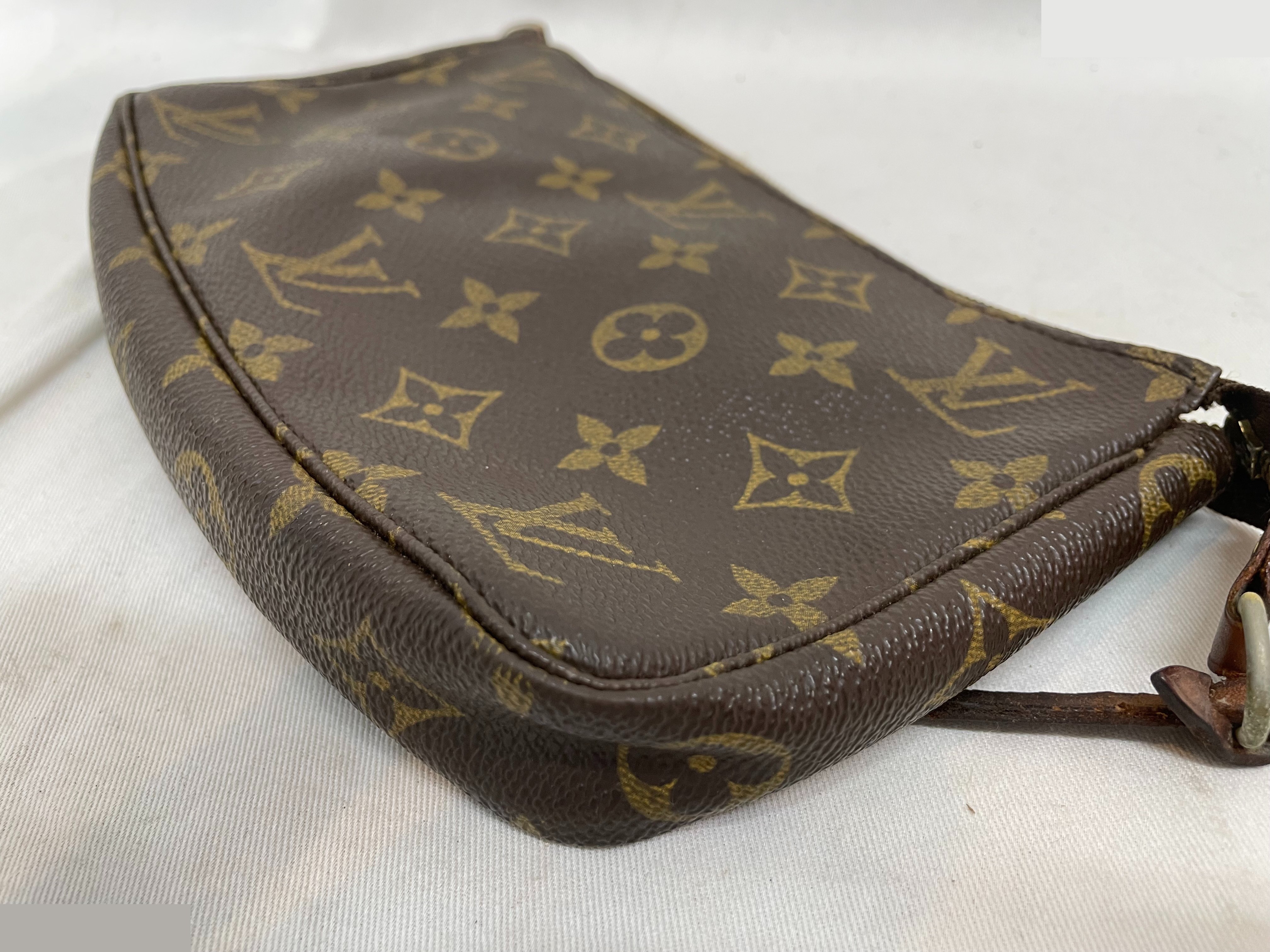 Pochette Accessoires (old model) — view 3