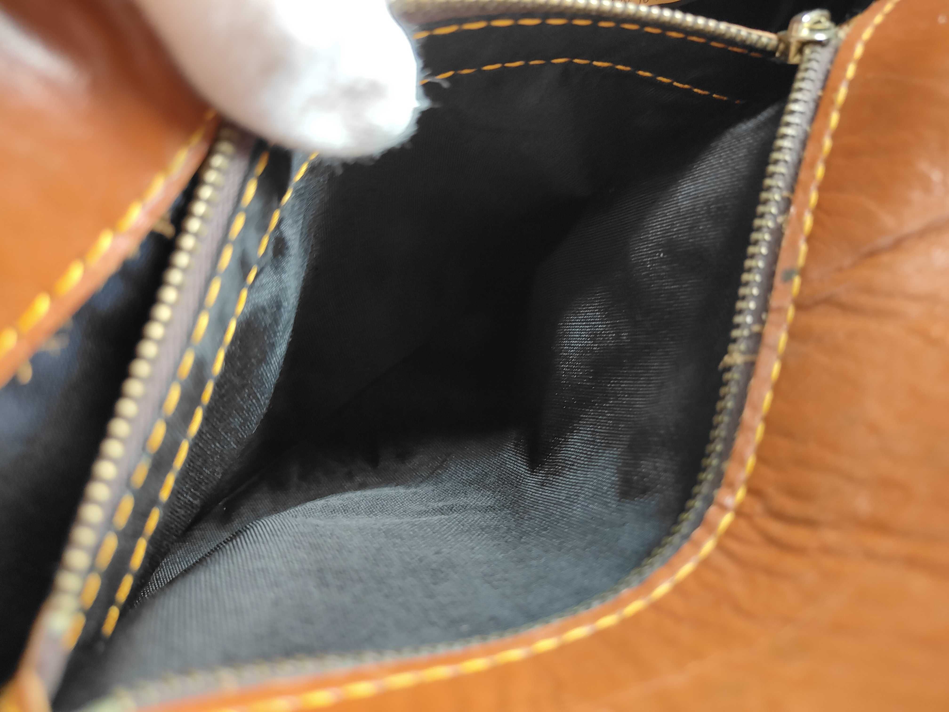 Monogram Louis Vuitton Monogram Made in USA Bucket GM Tote Bag with coin purse, after aftermarket repairs — view 11