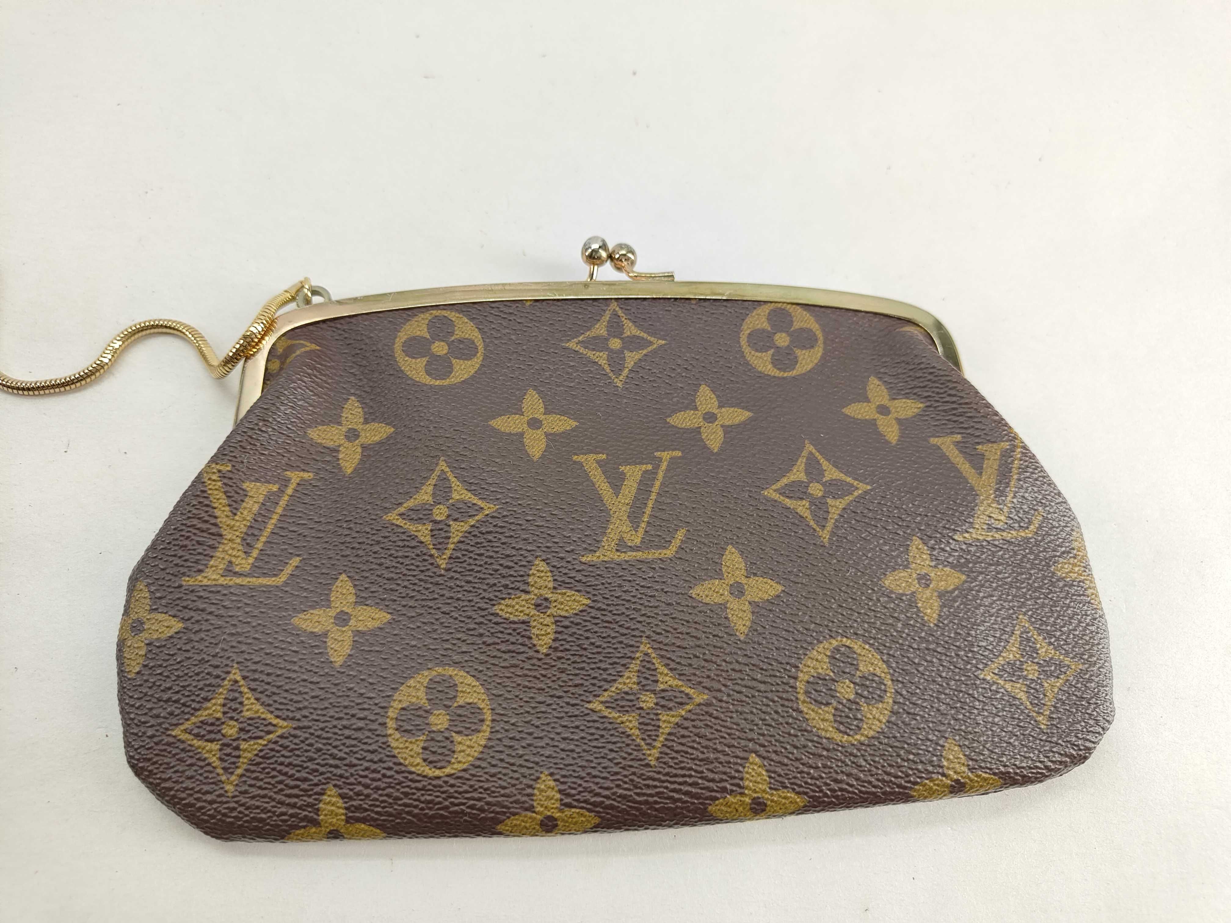 Monogram Louis Vuitton Monogram Made in USA Bucket GM Tote Bag with coin purse, after aftermarket repairs — view 14
