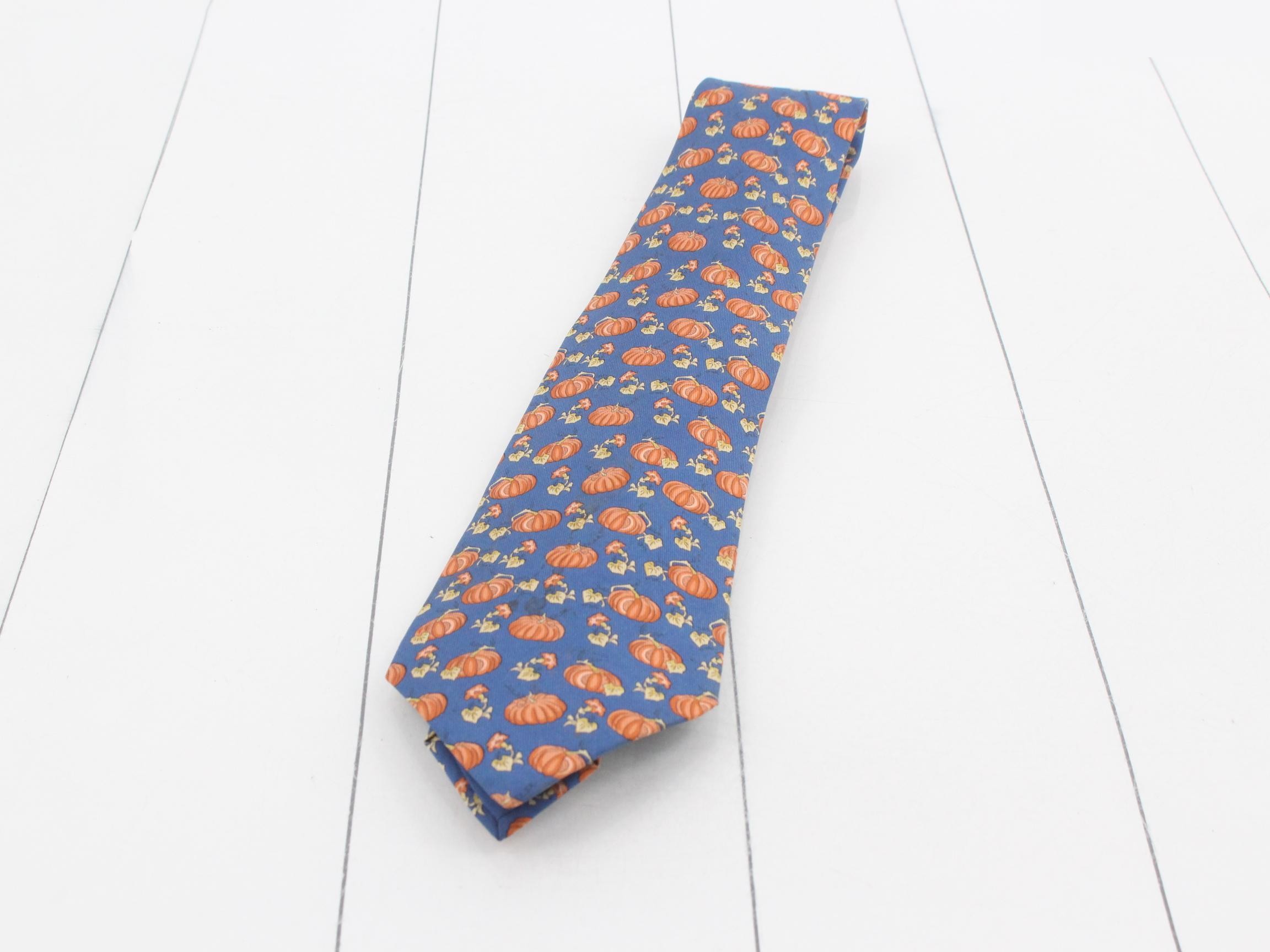 silk tie, pumpkin pattern