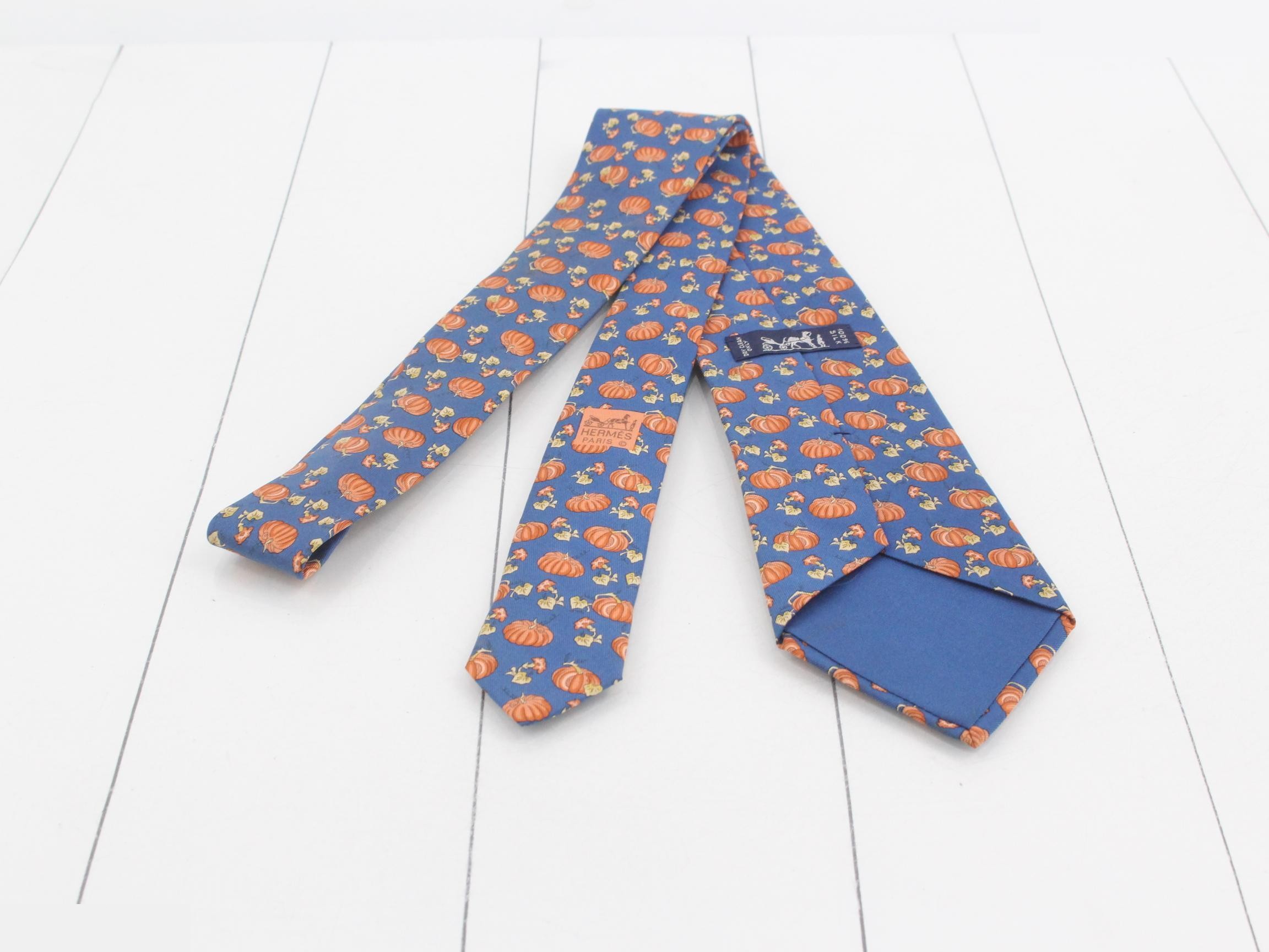 silk tie, pumpkin pattern — view 2