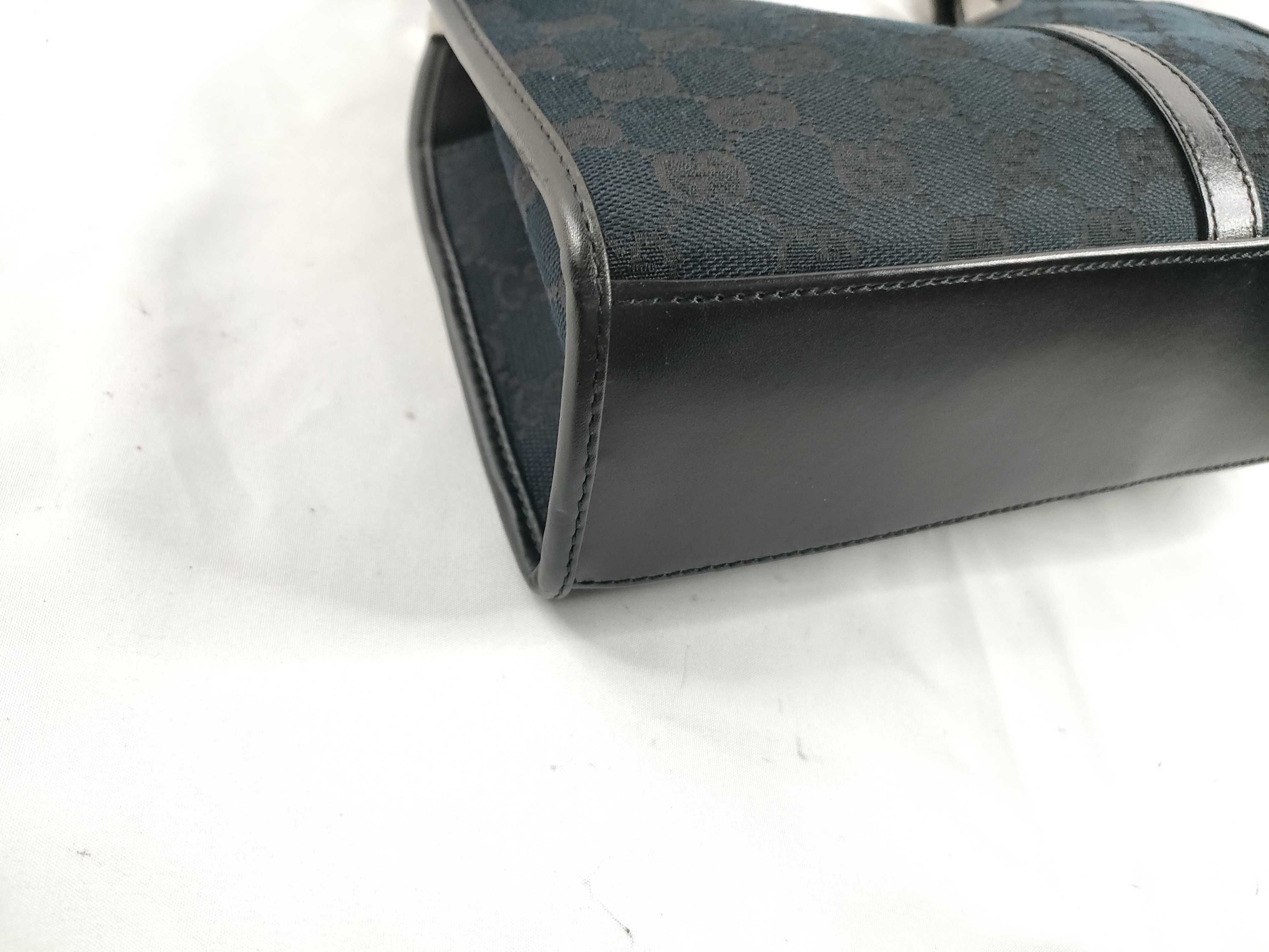 GG Canvas Jackie Shoulder Handbag — view 3