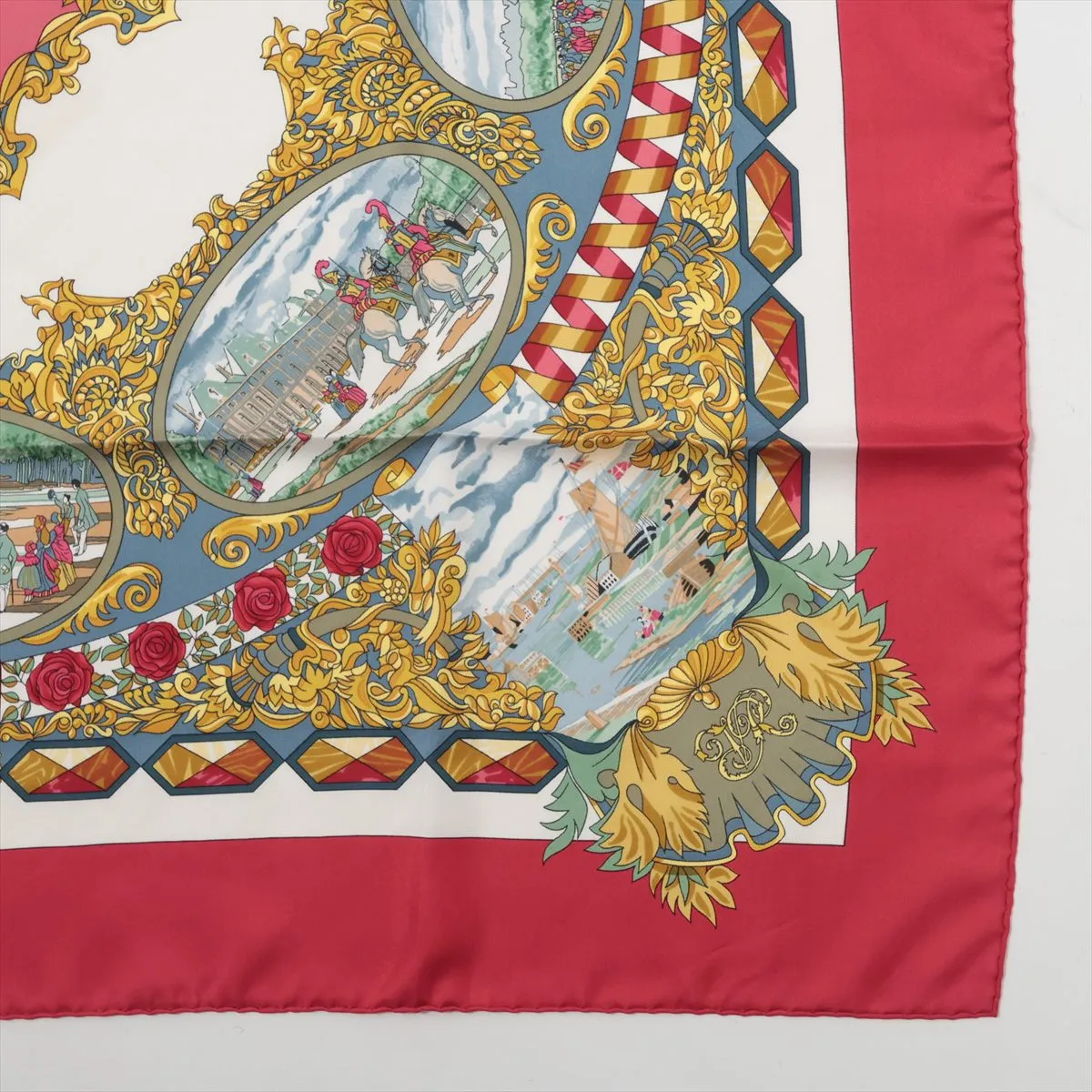 Carre 90 L’ENTENTE CORDIALE Franco-British Alliance Scarf, Silk, Red, with some wear, — view 4