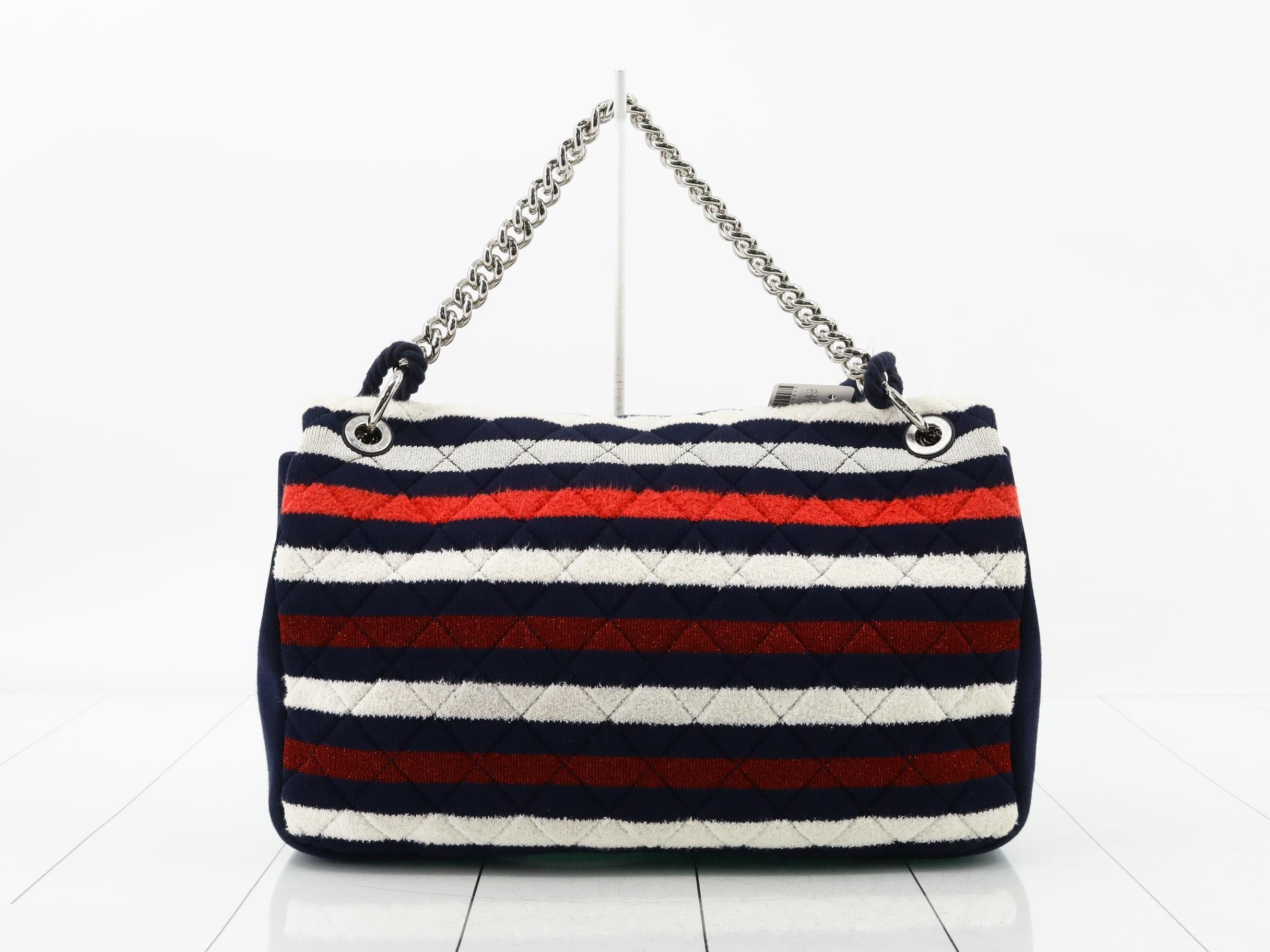 Matelassé (bag) - Shoulder bag — view 2