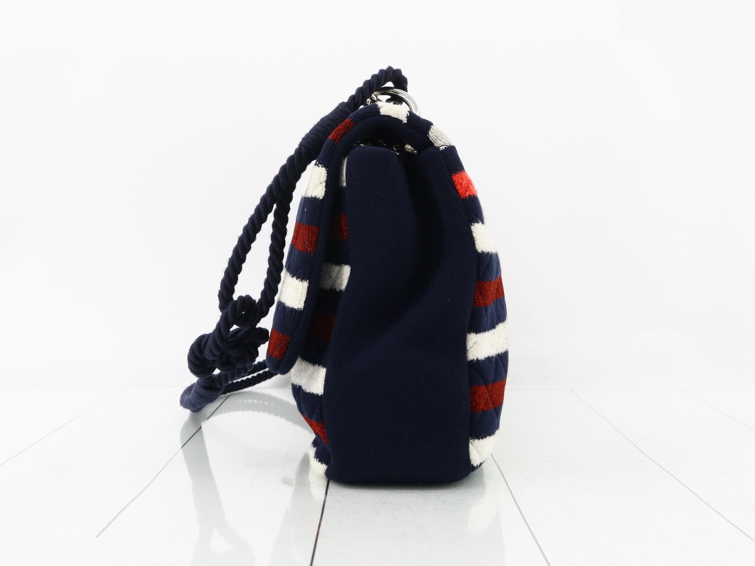 Matelassé (bag) - Shoulder bag — view 3
