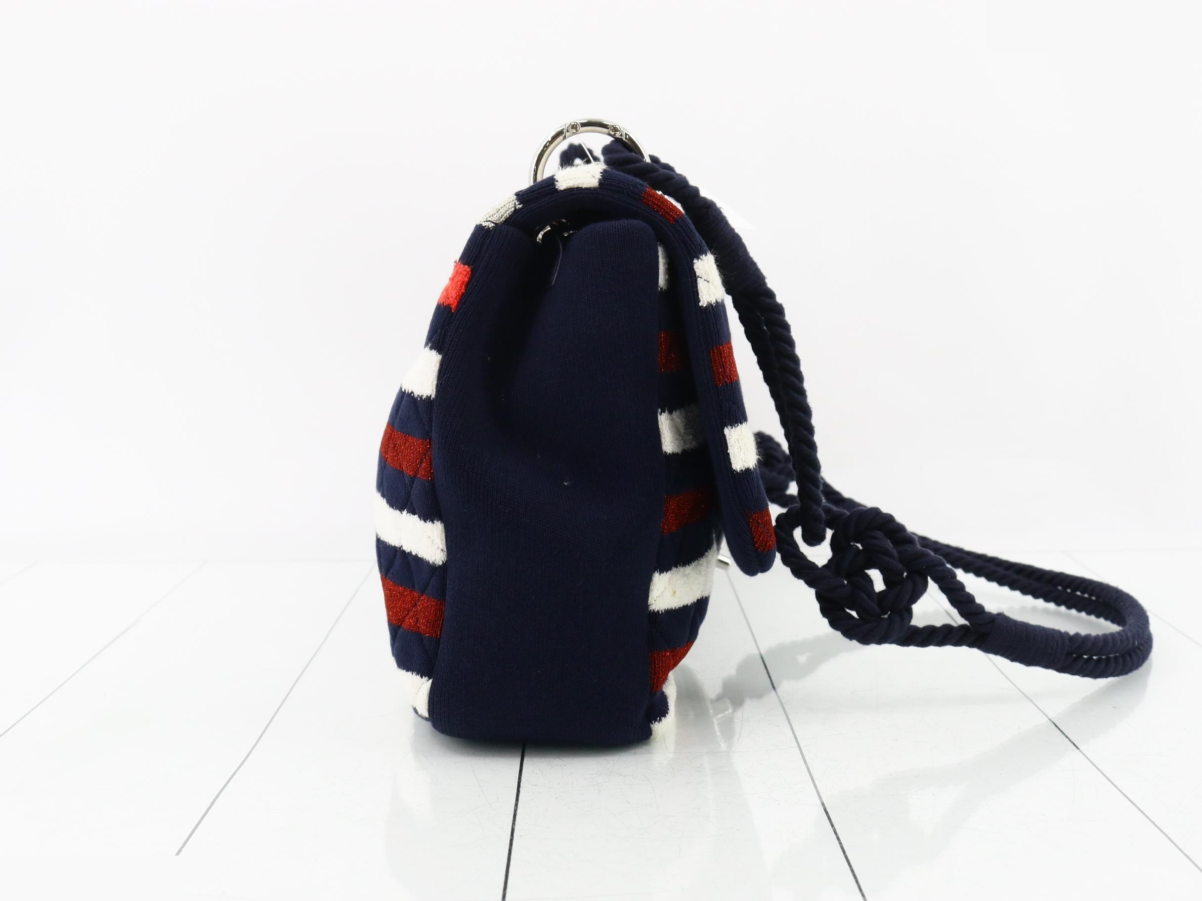 Matelassé (bag) - Shoulder bag — view 4