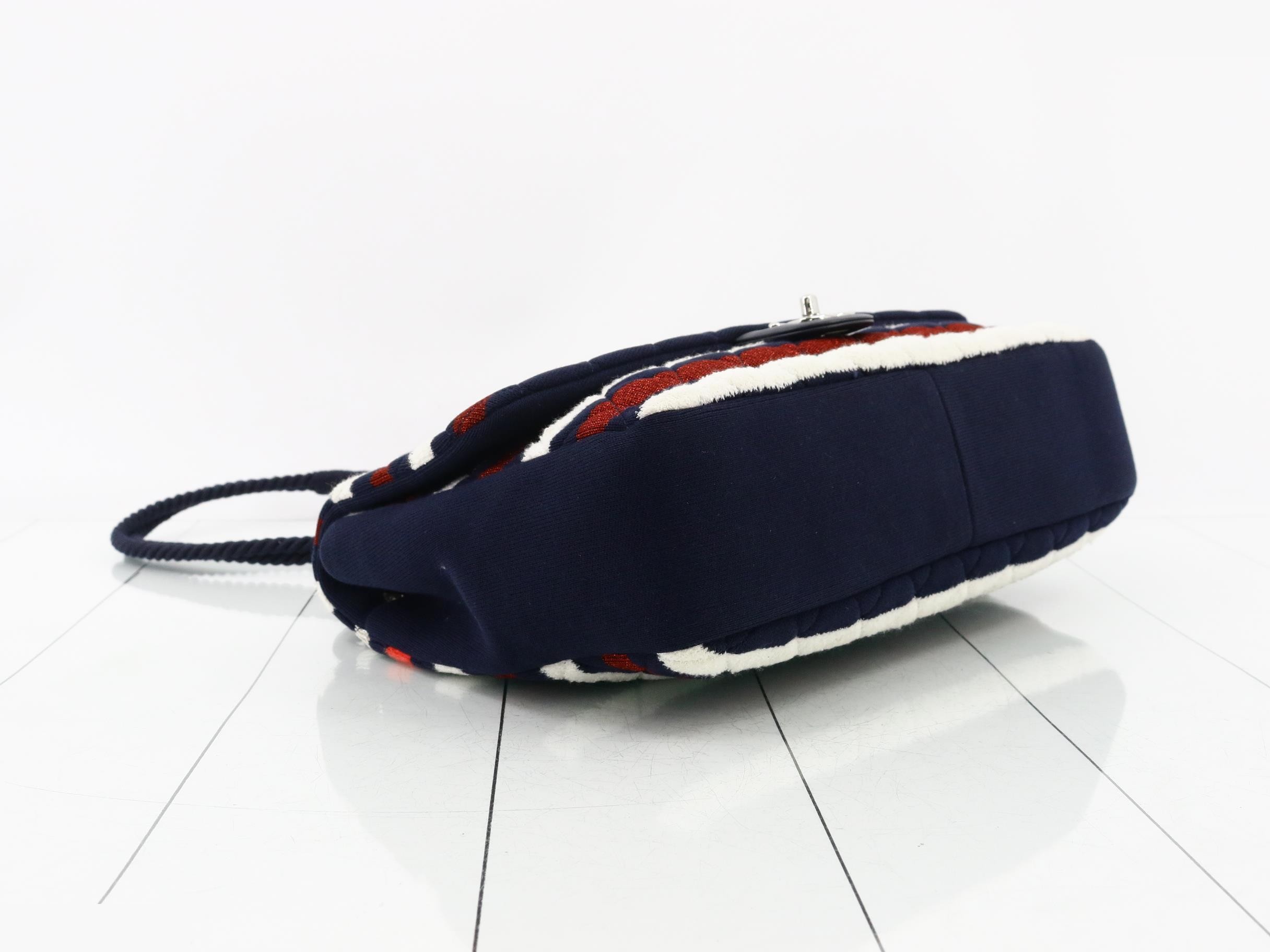 Matelassé (bag) - Shoulder bag — view 5