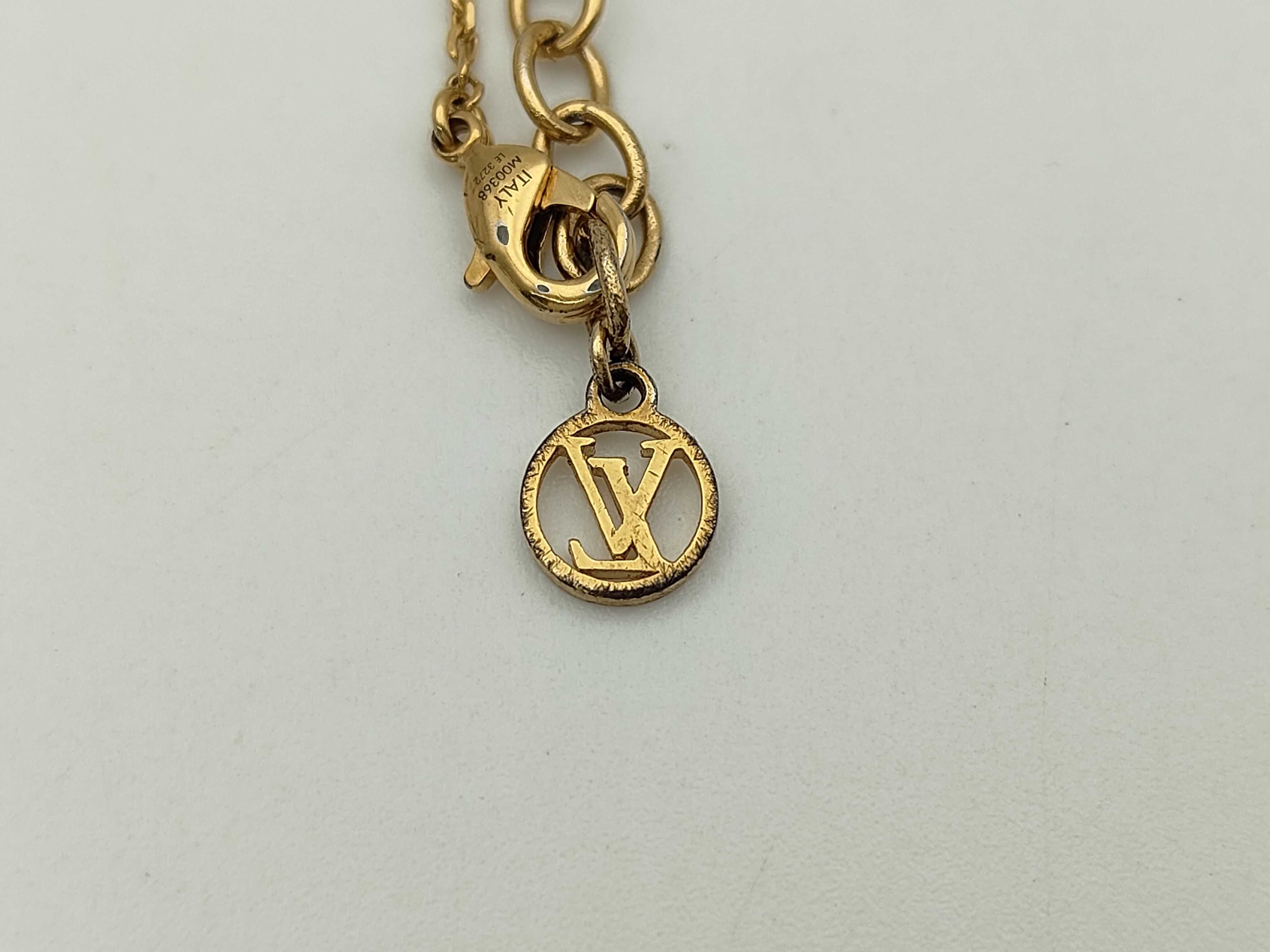 Necklace with Rhinestones and LV Circle Logo — view 5