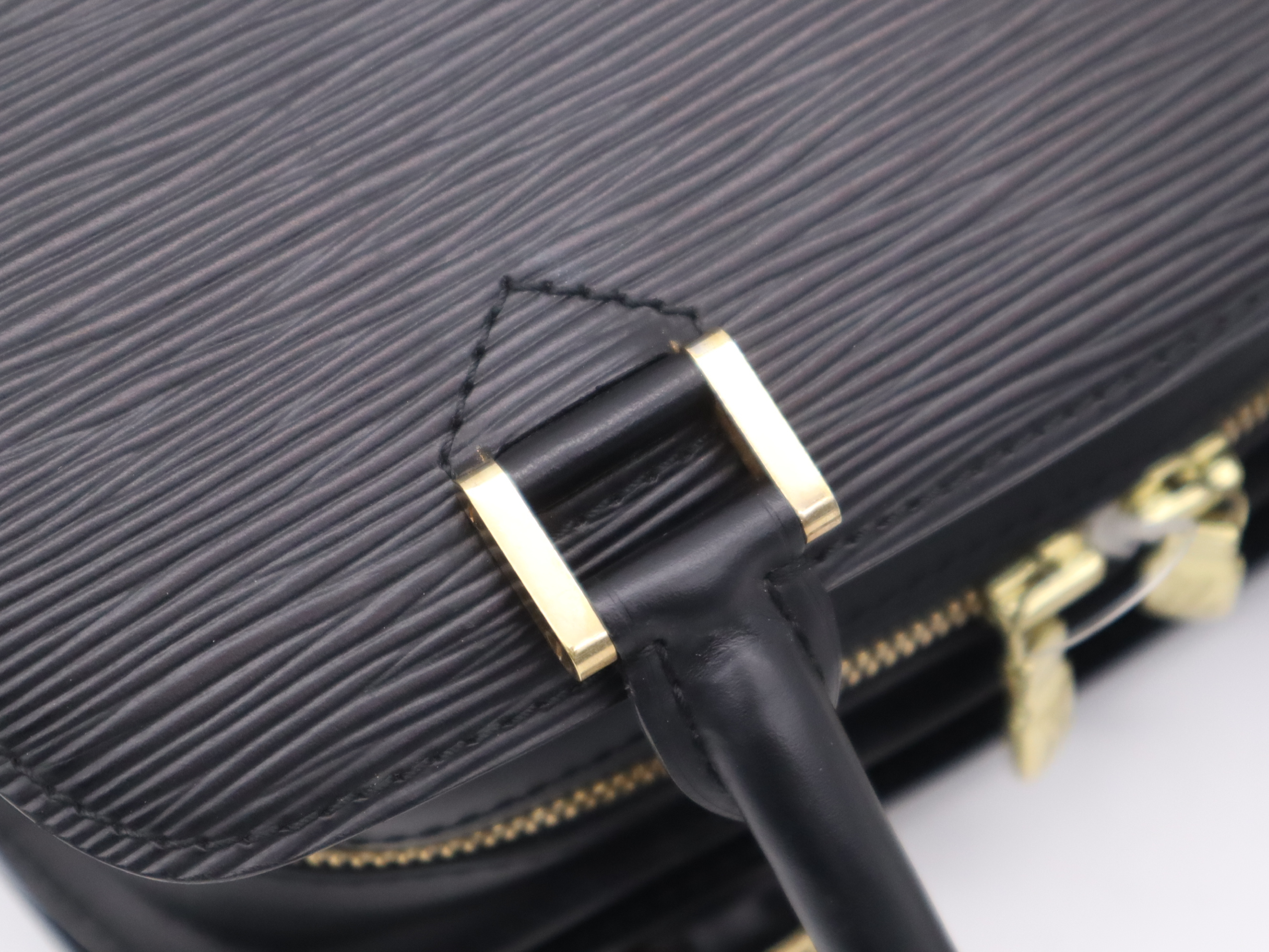 M52052 Pont Neuf Noir Handbag — view 7