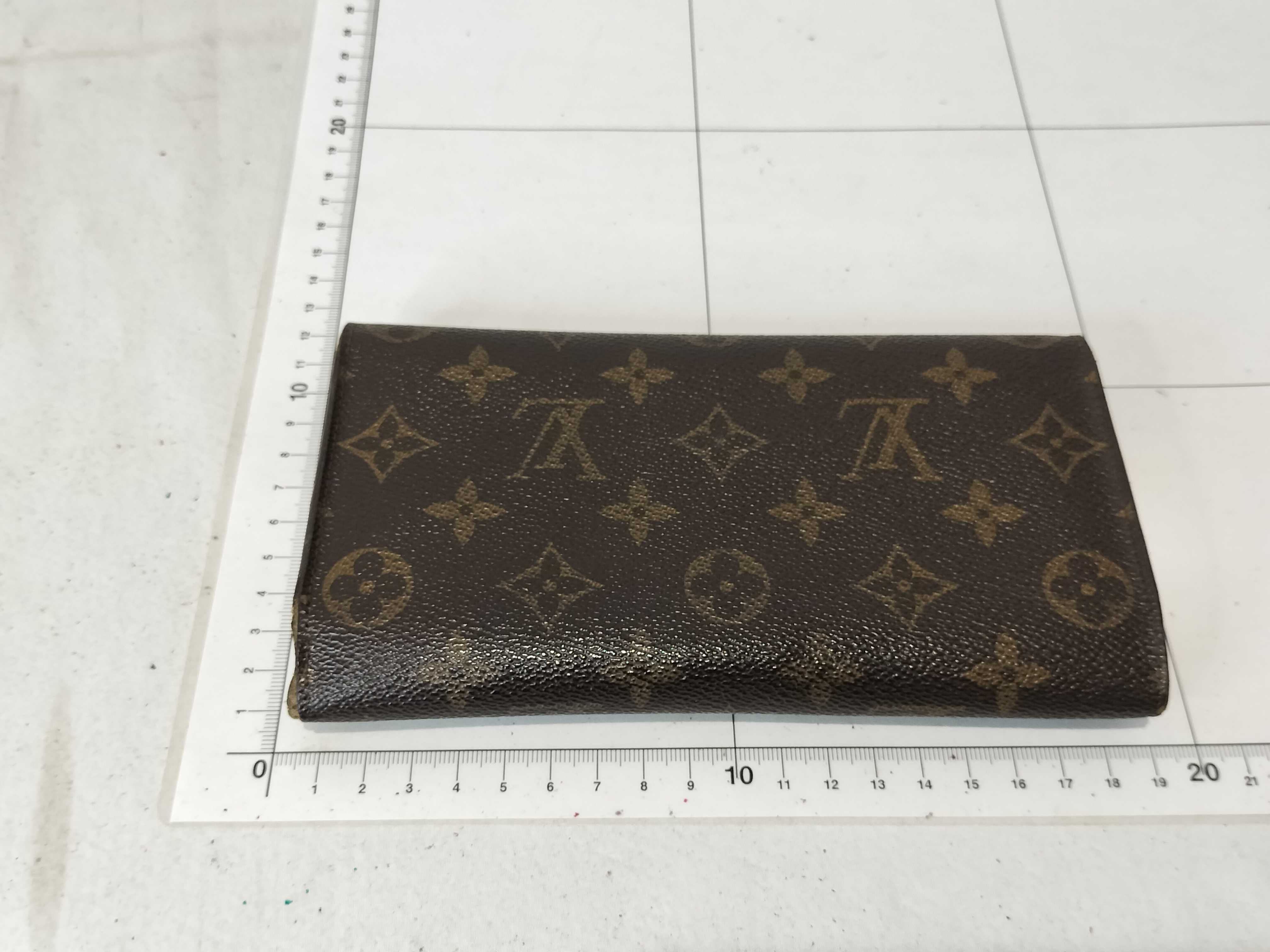 Monogram Portefeuille International Wallet — view 3
