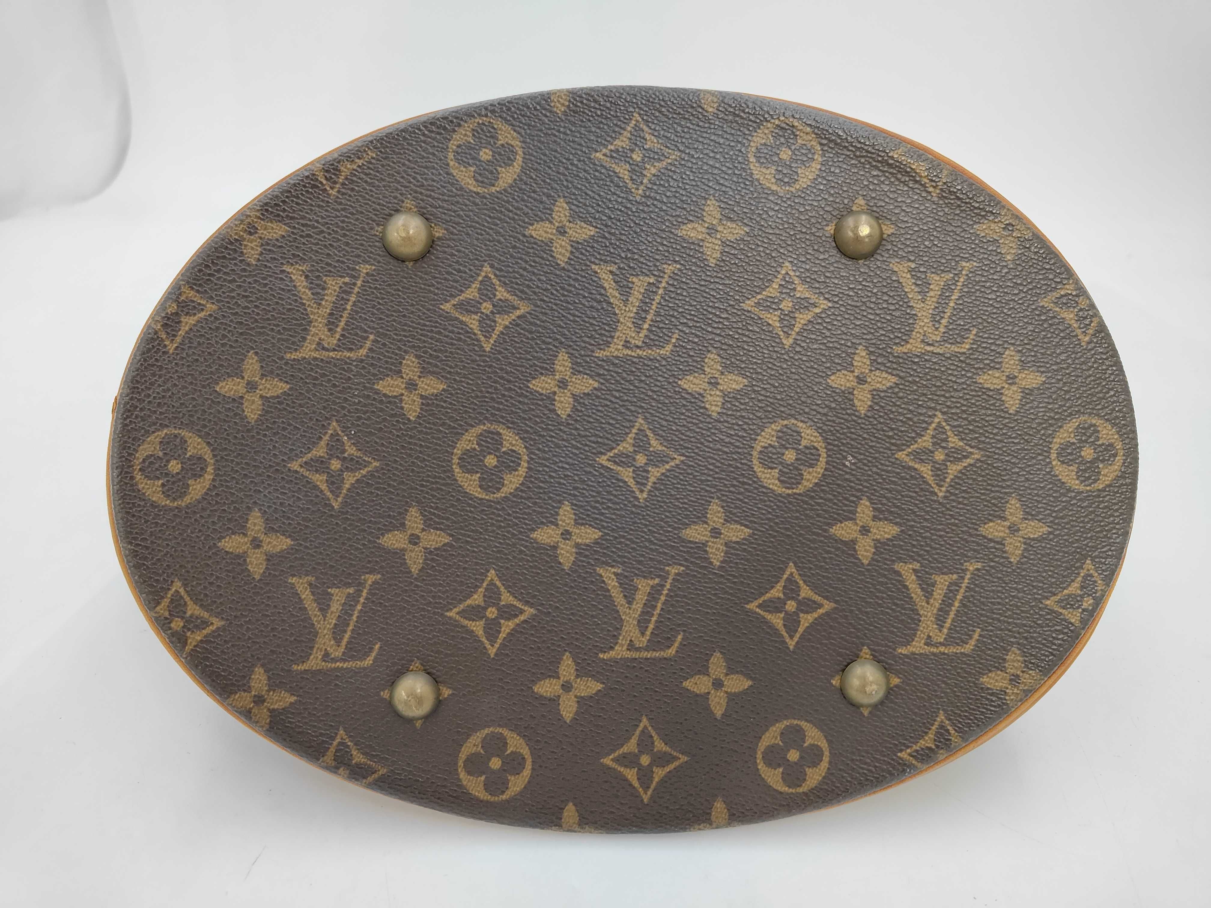 Monogram Bucket GM FL0063 Shoulder Bag — view 7