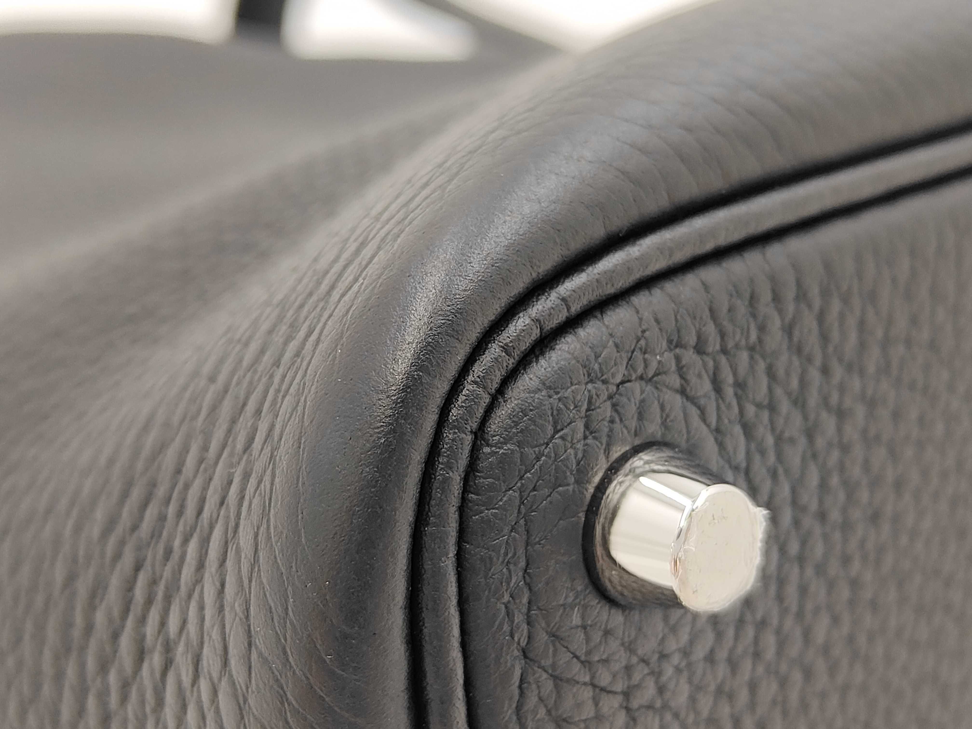 Picotin Lock 18 PM Taurillon Clemence Leather Bag, Black, Silver Hardware, B Stamp — view 4