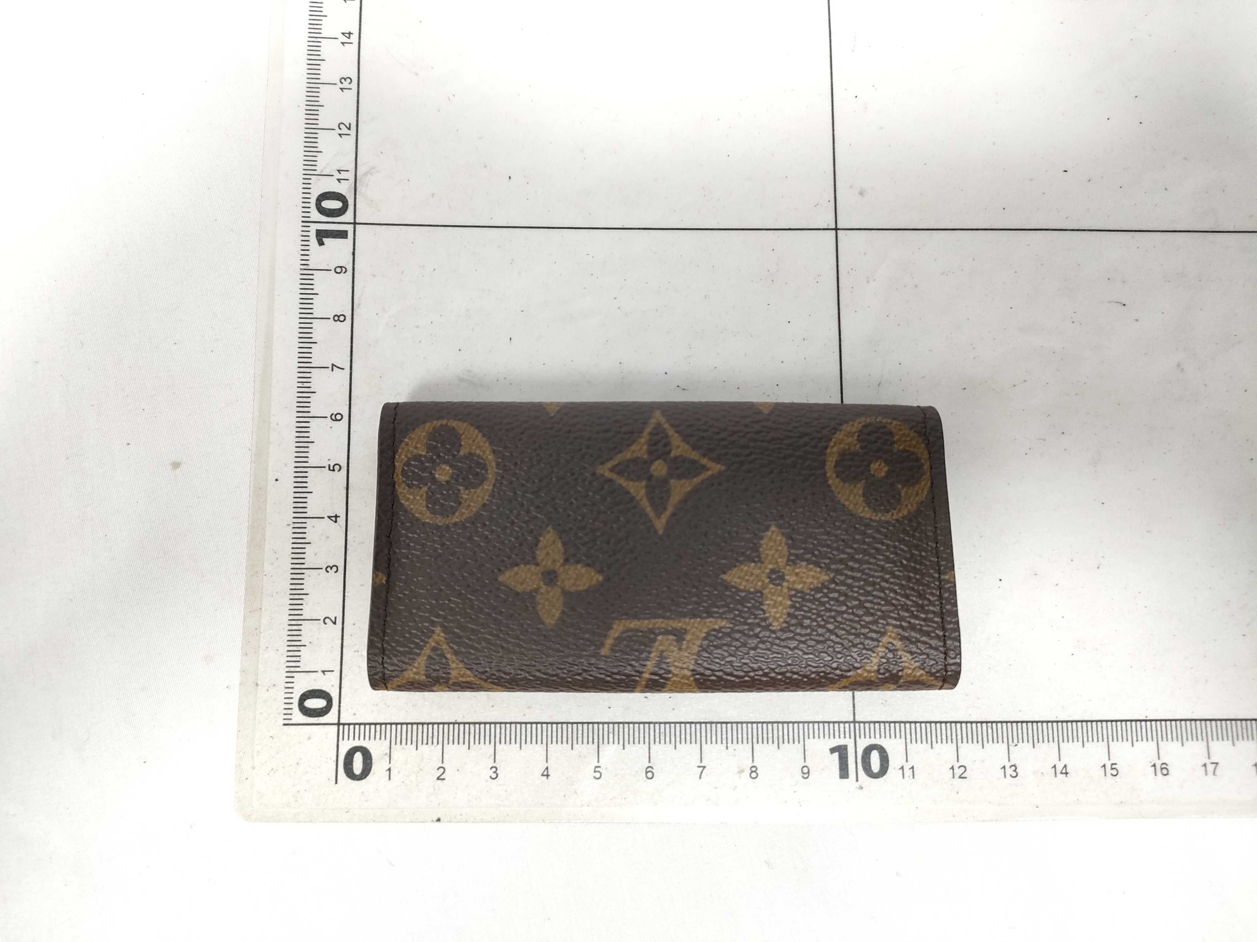 Monogram LV Multicles 4 Key Case — view 2