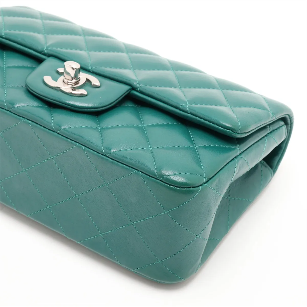 Mini Matelassé 20 Lambskin Single Flap Single Chain Bag, Green, Silver Hardware, 25798637, Serial Number 25-series, A69900 — view 3