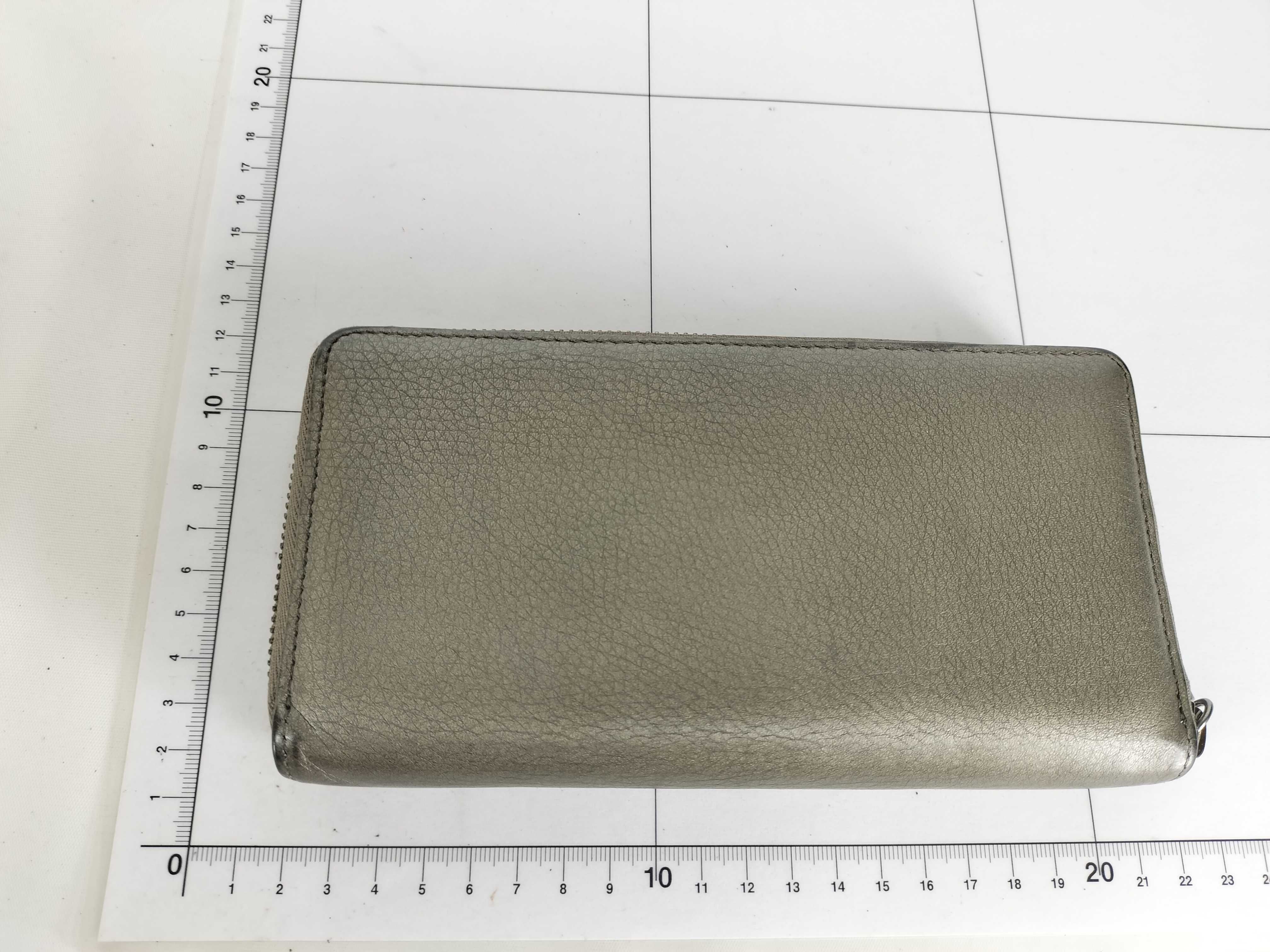 Soho Round Long Wallet — view 12