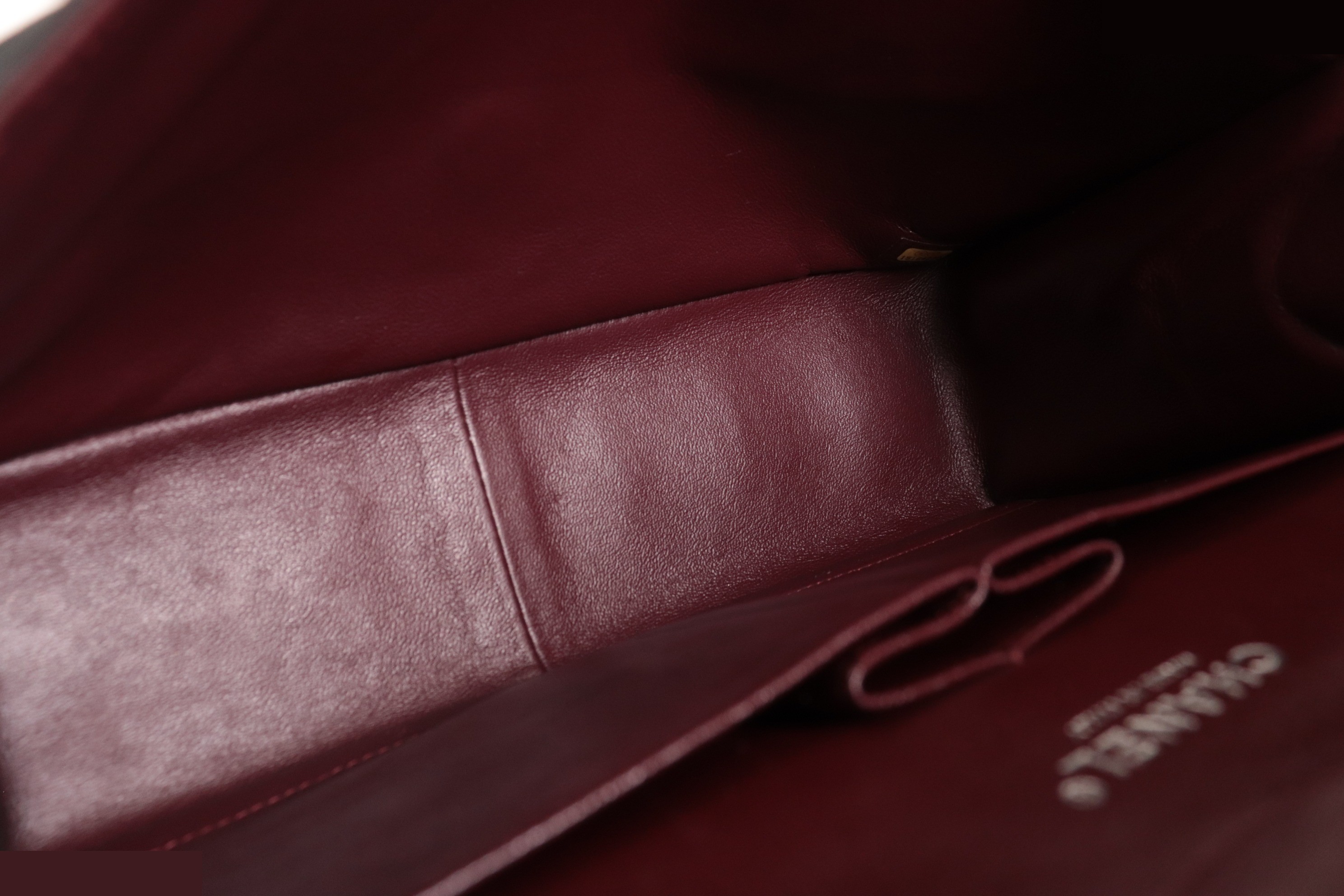 Double flap 30, lambskin, chain shoulder bag, silver hardware, 15 series. — view 9