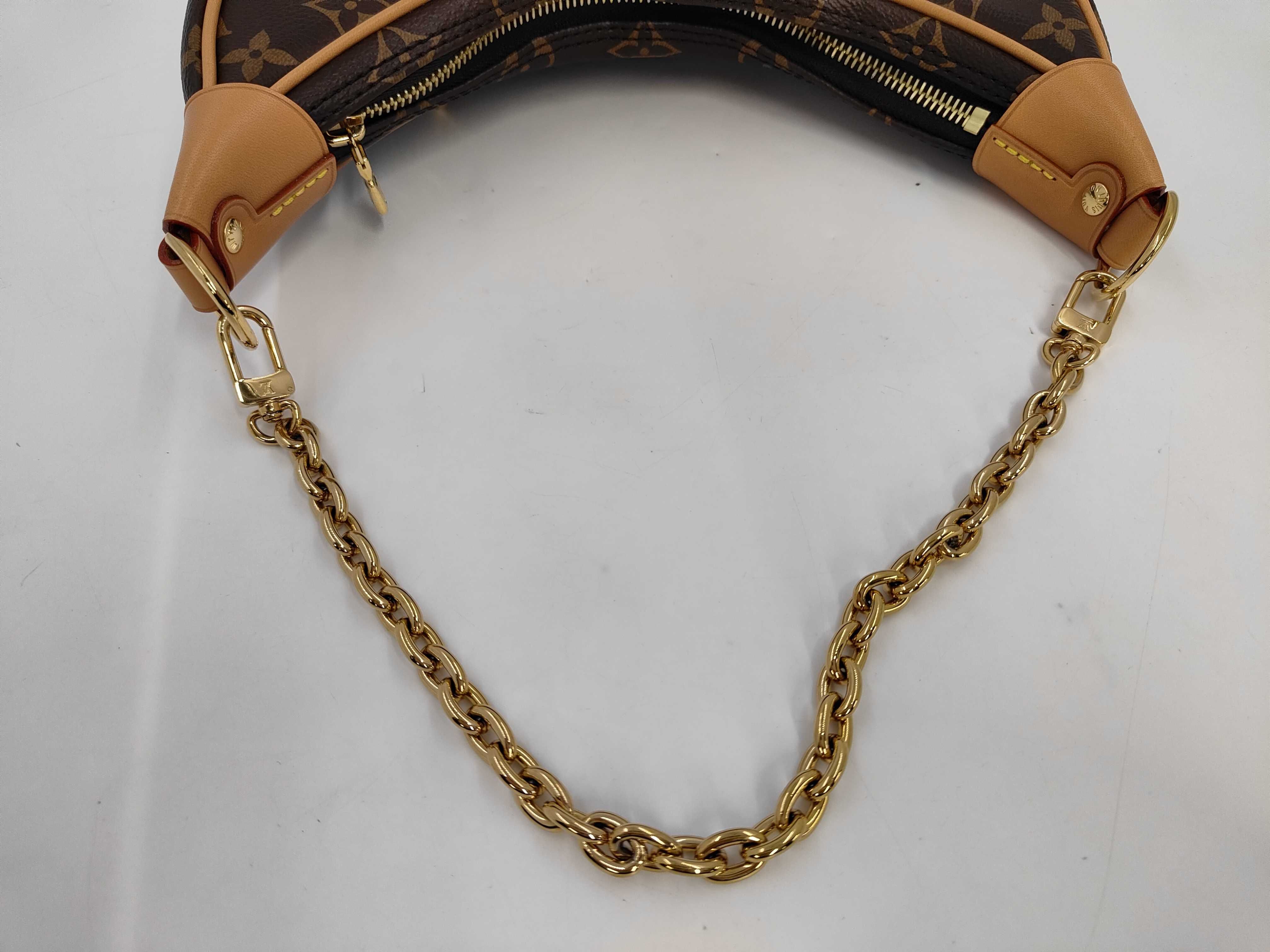 Loop Monogram M81098 Shoulder Bag — view 5