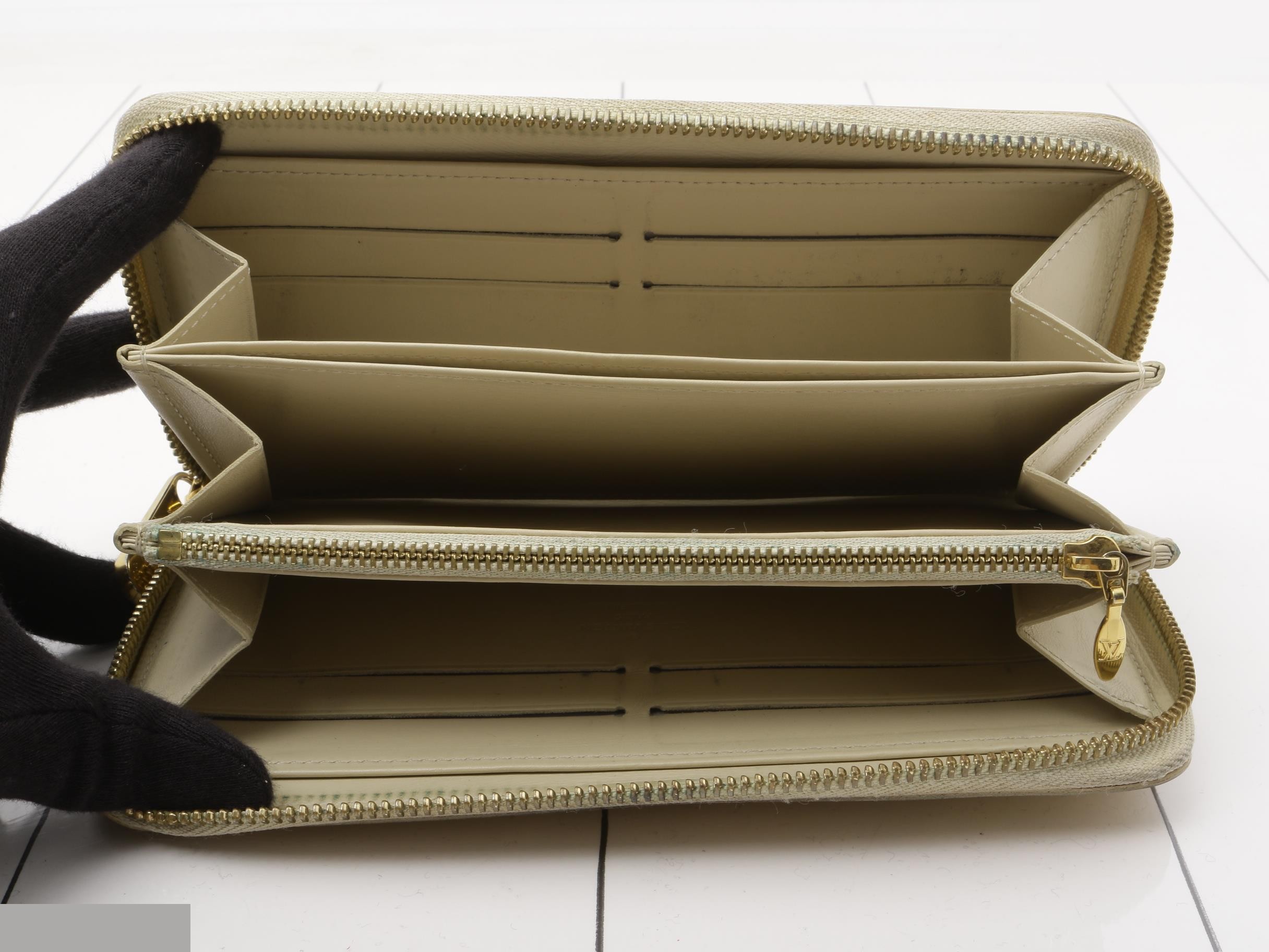 Zippy Wallet — view 4