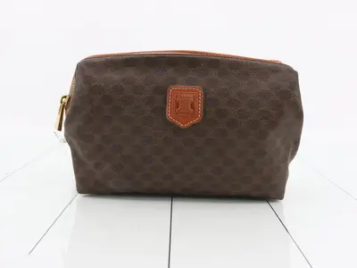 Macadam pouch