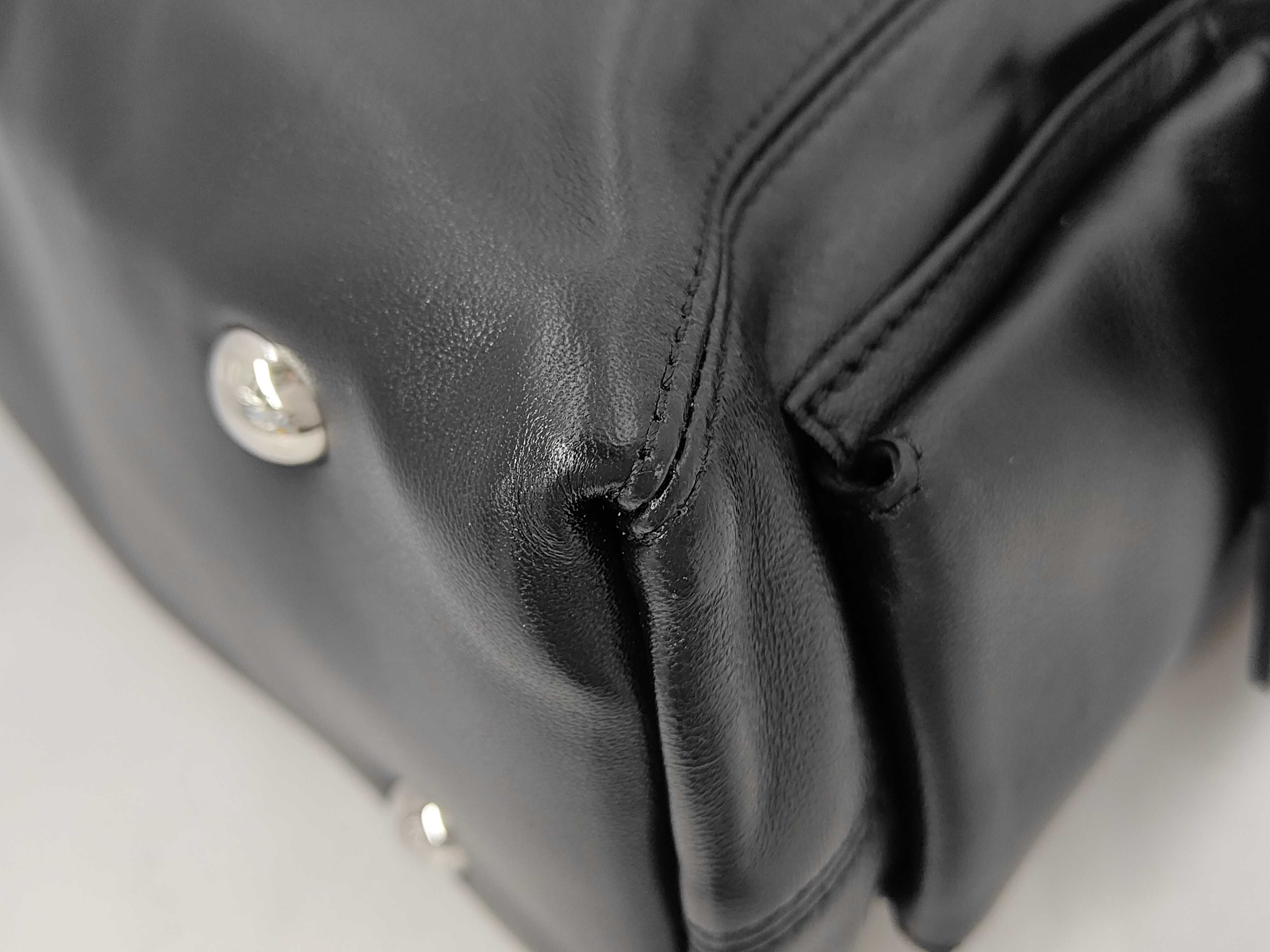 Monogram Carryall Cargo Vibe PM Black Leather Shoulder Bag — view 4