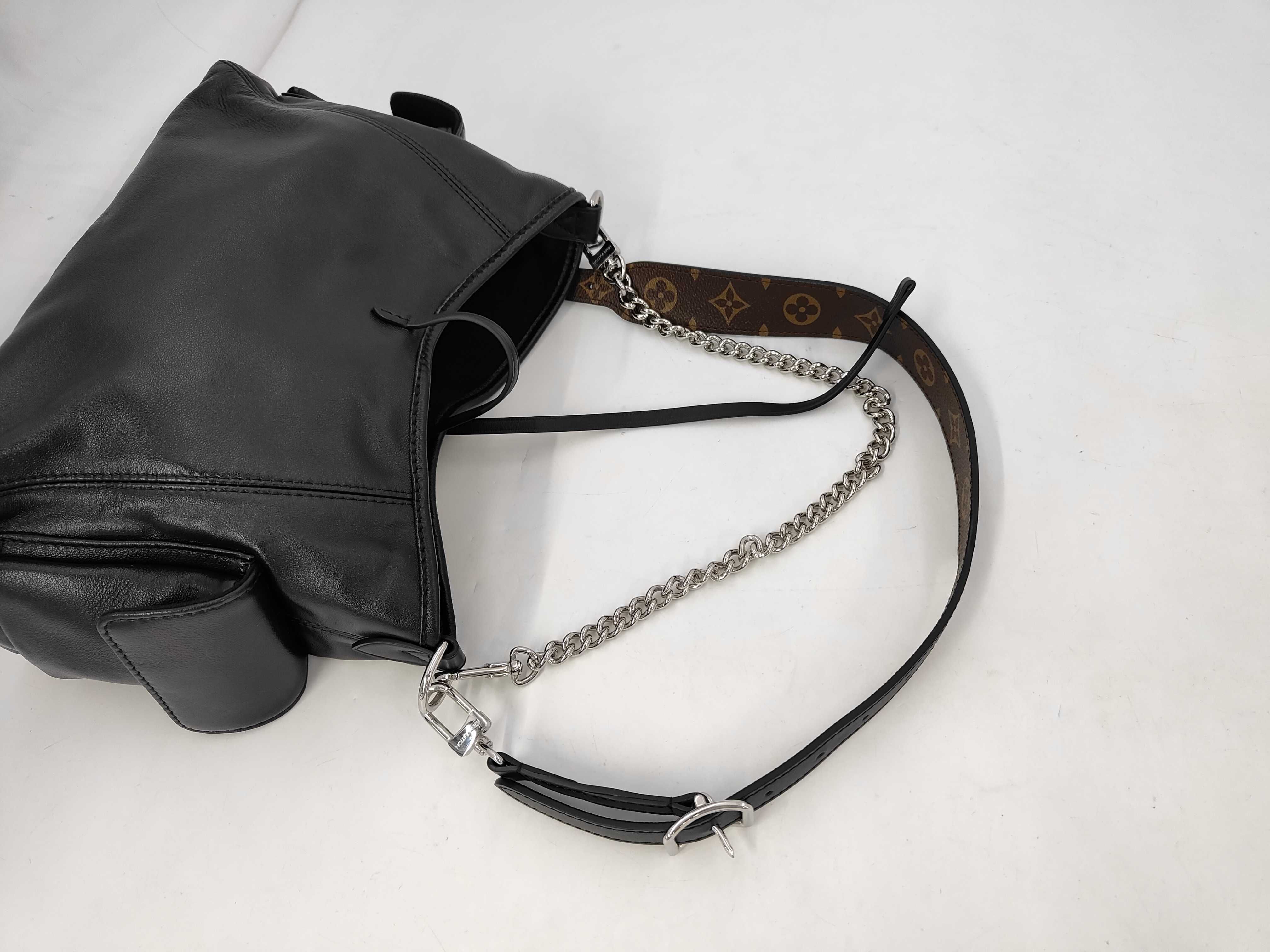 Monogram Carryall Cargo Vibe PM Black Leather Shoulder Bag — view 5