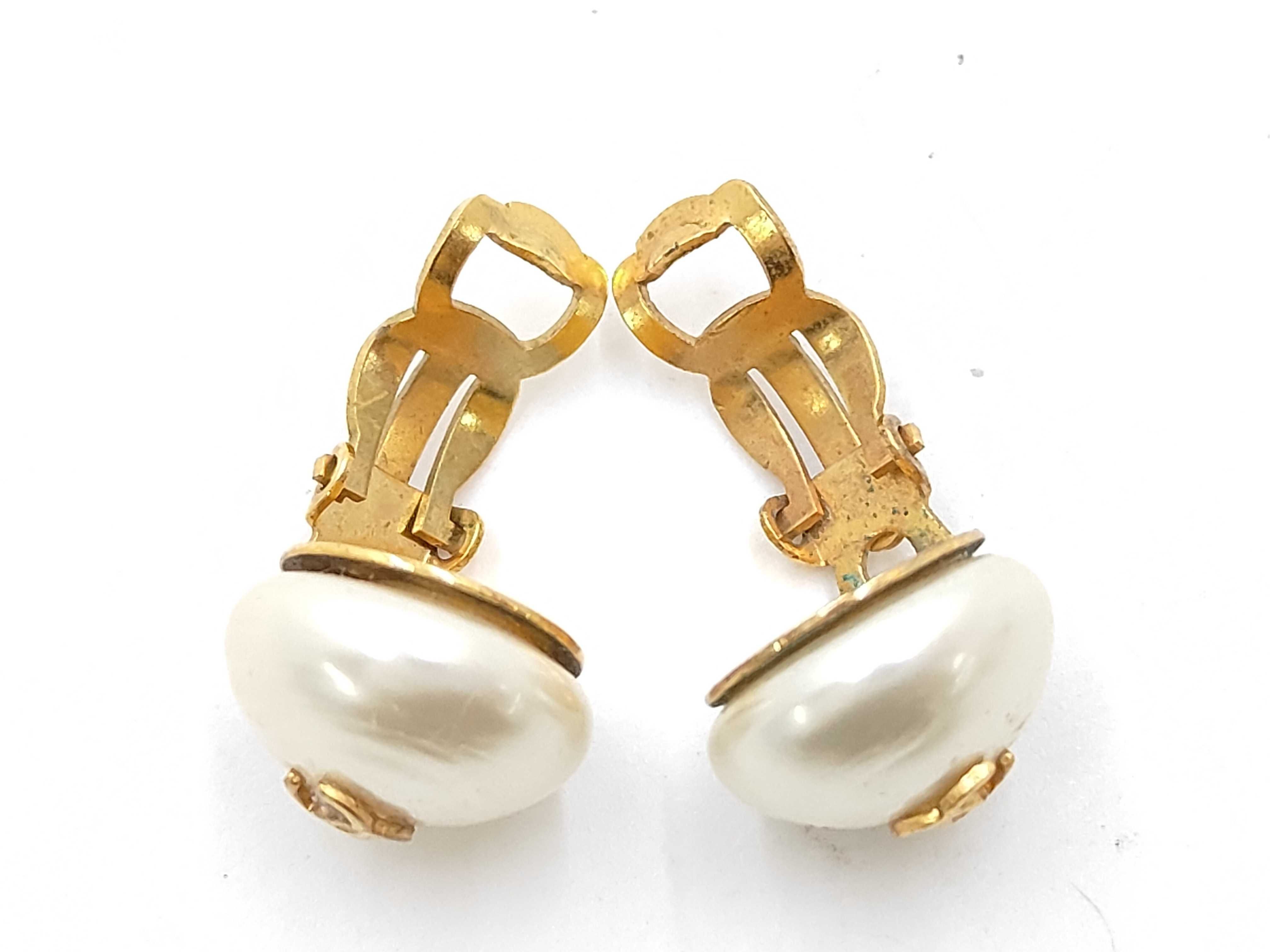 Coco Mark Earrings, Alloy, Imitation Pearl, Size 97P — view 4