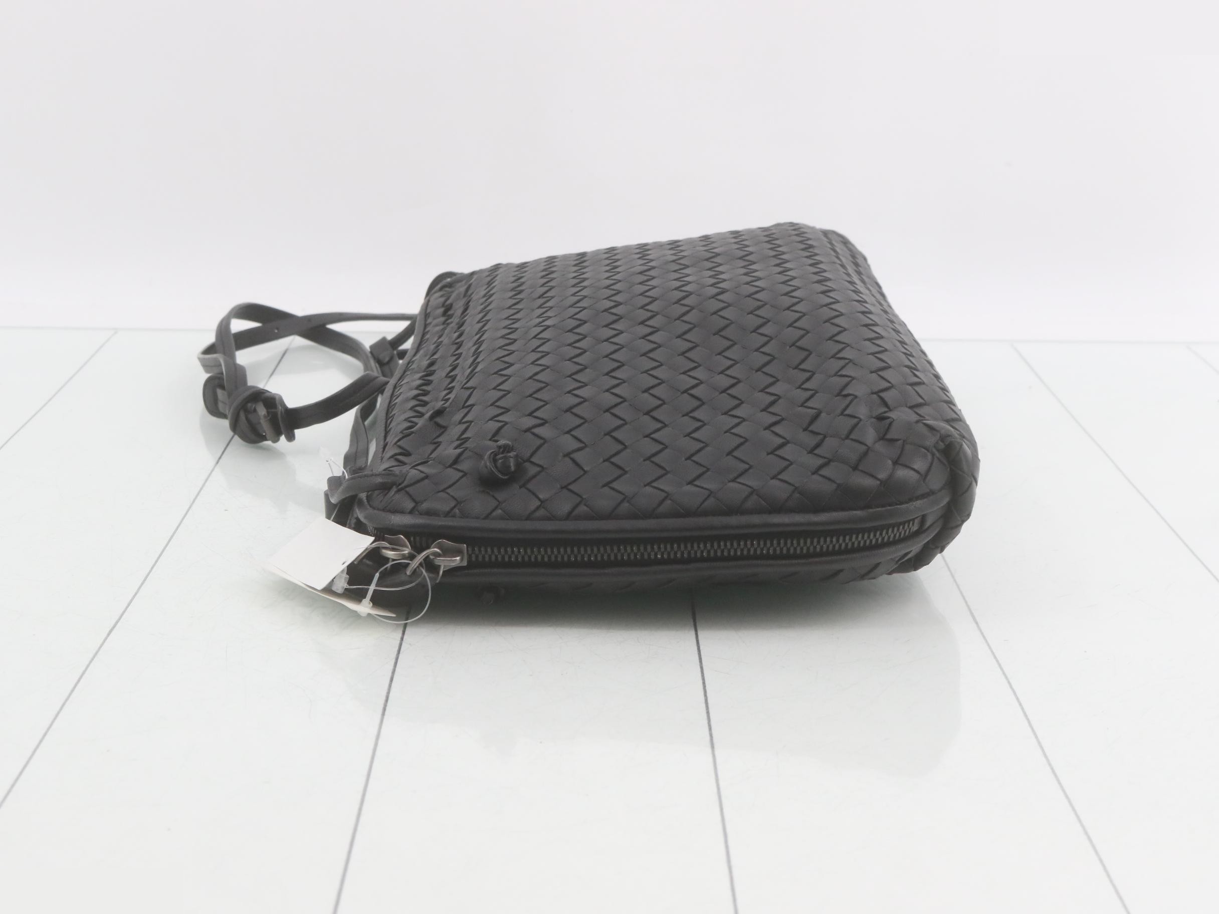Shoulder bag — view 4