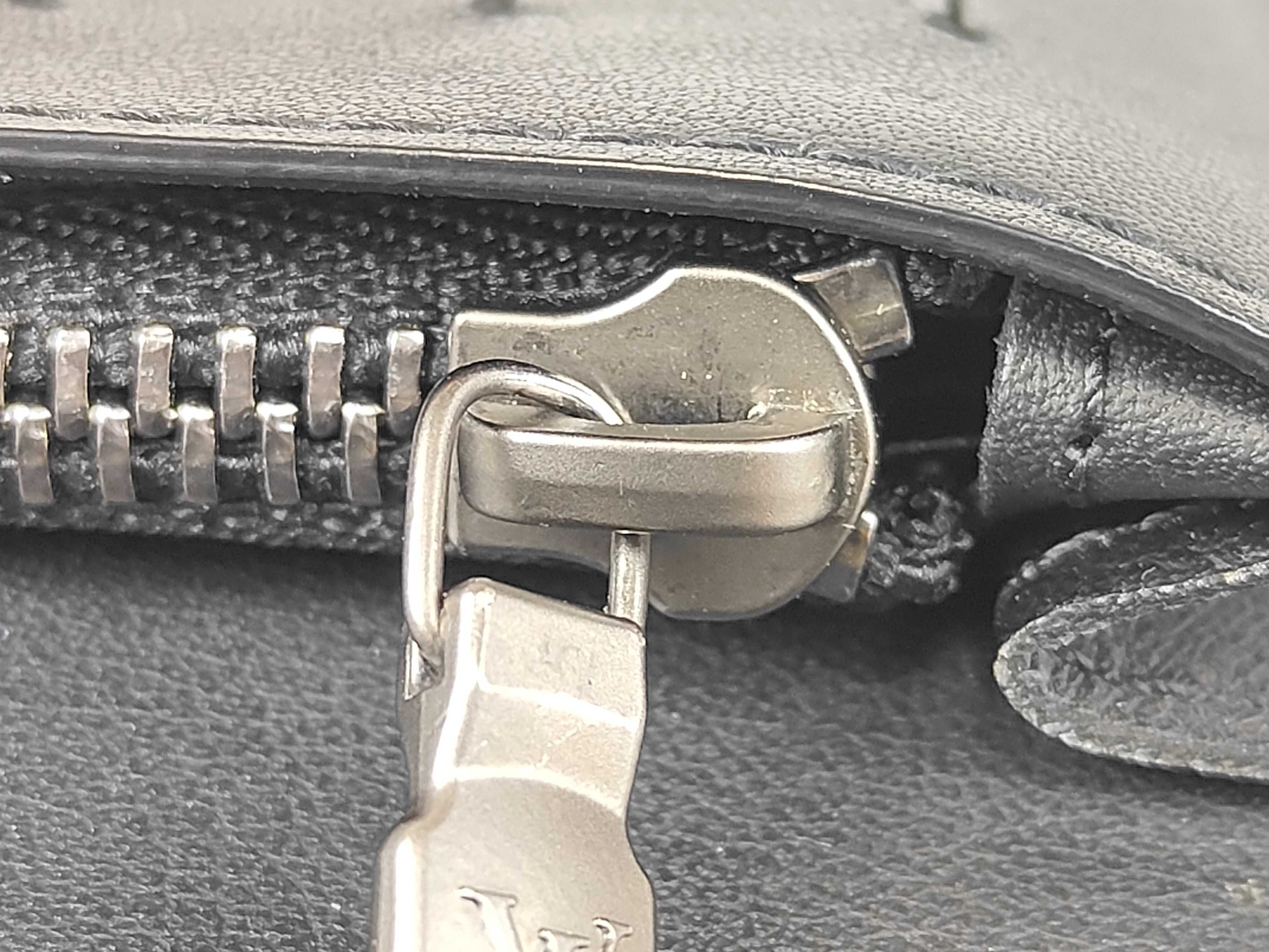 Damier Infini Portefeuille Brazza Wallet — view 9