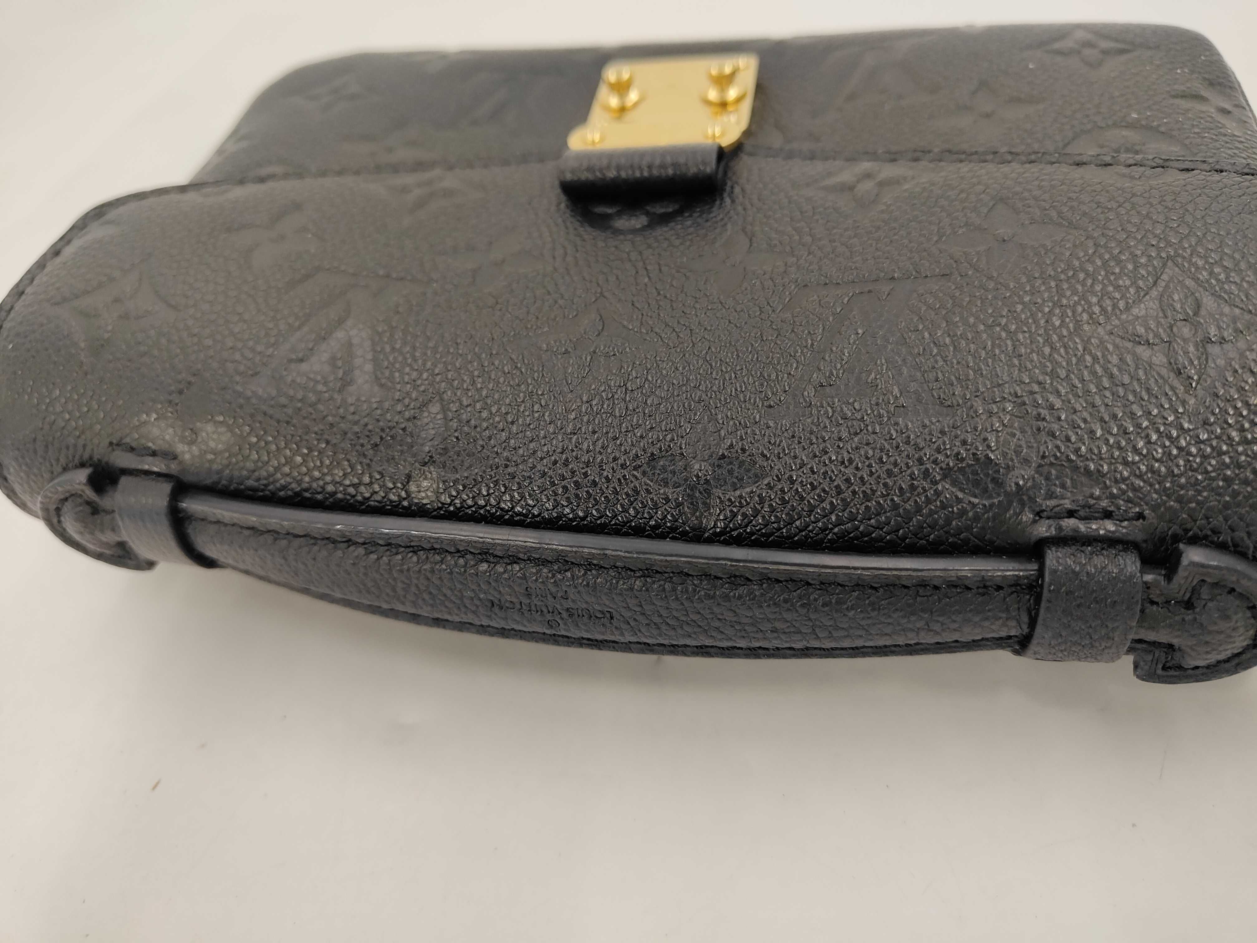 Monogram Pochette Metis Noir 2-Way Shoulder Bag — view 4