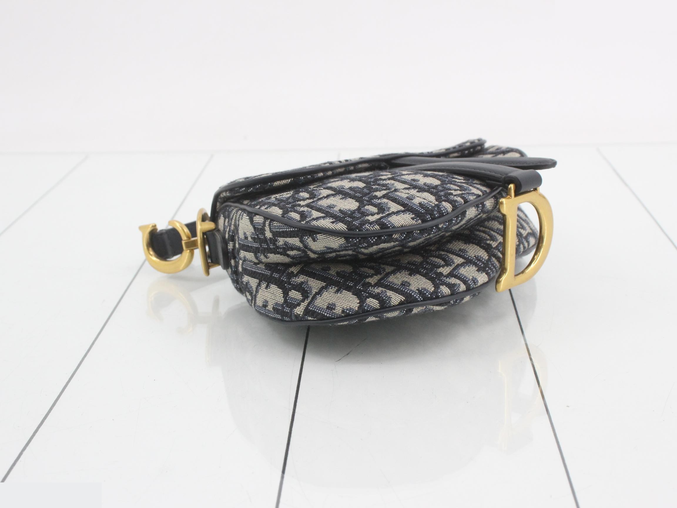 Trotter Saddle Mini Shoulder Bag — view 5