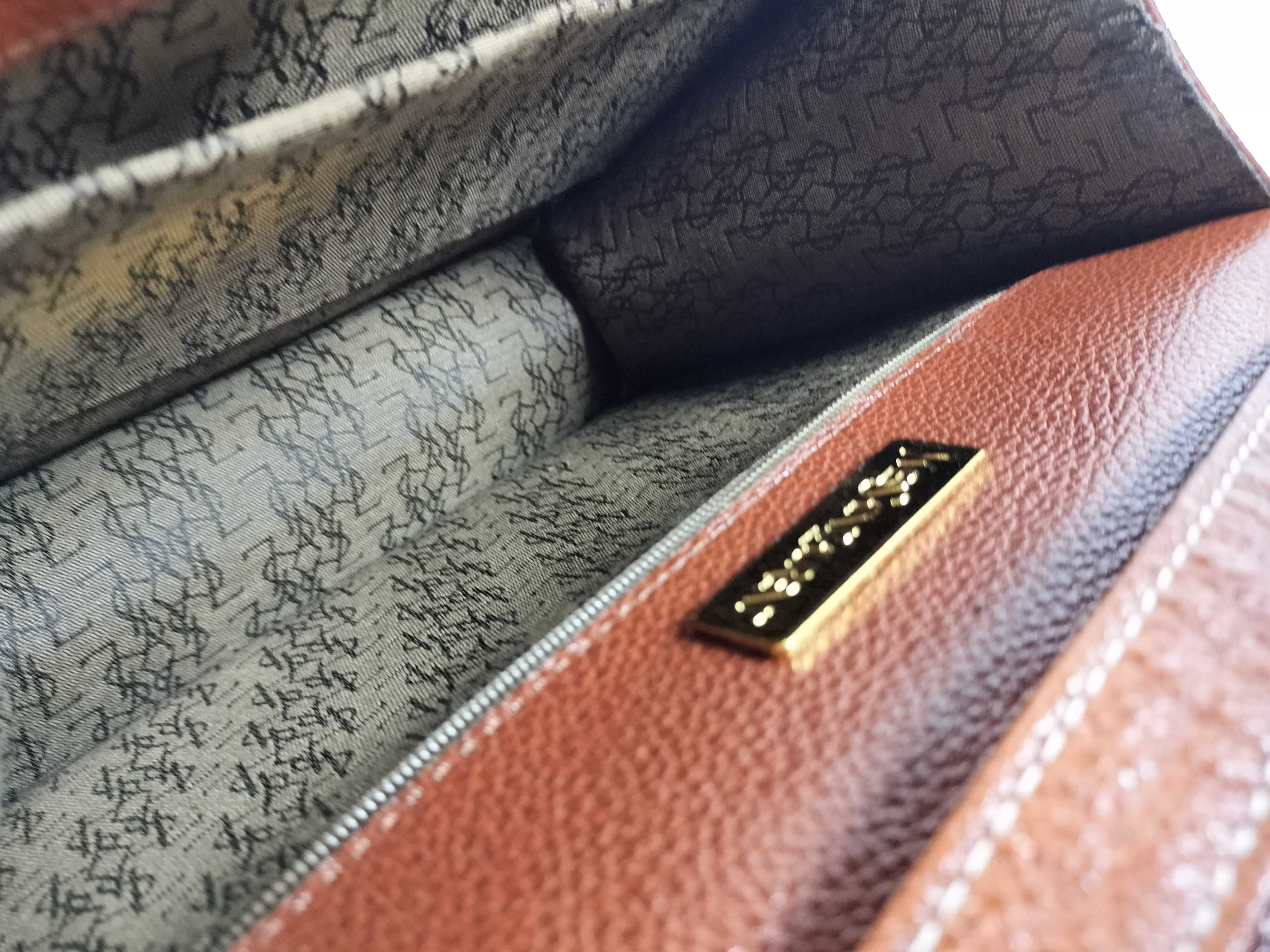 logo shoulder bag, leather, brown shoulder bag — view 8