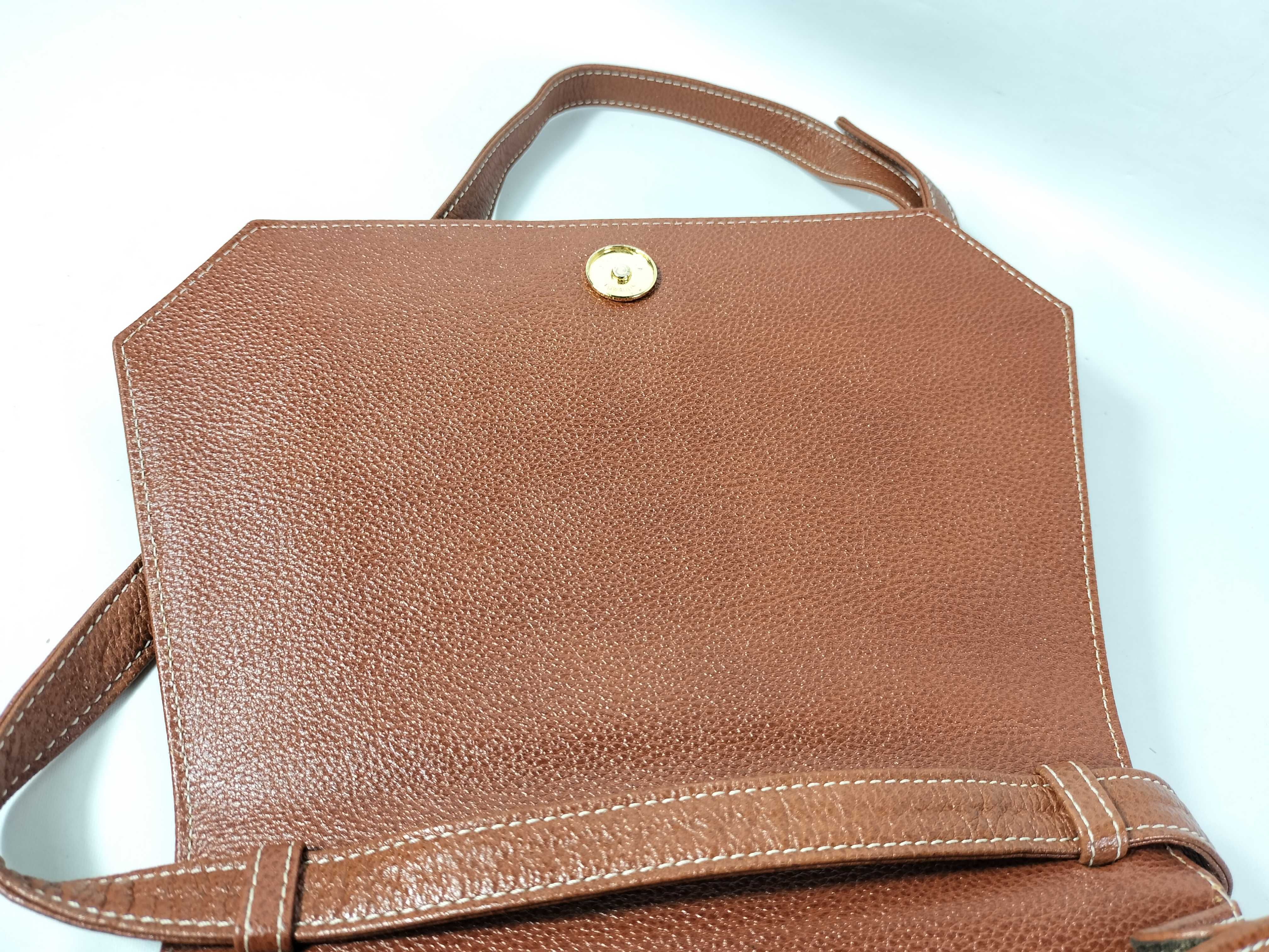 logo shoulder bag, leather, brown shoulder bag — view 10