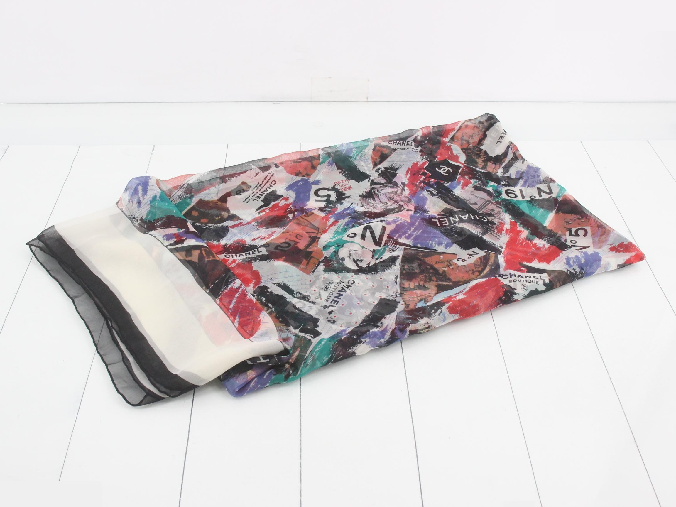 Scarf with tag — view 3