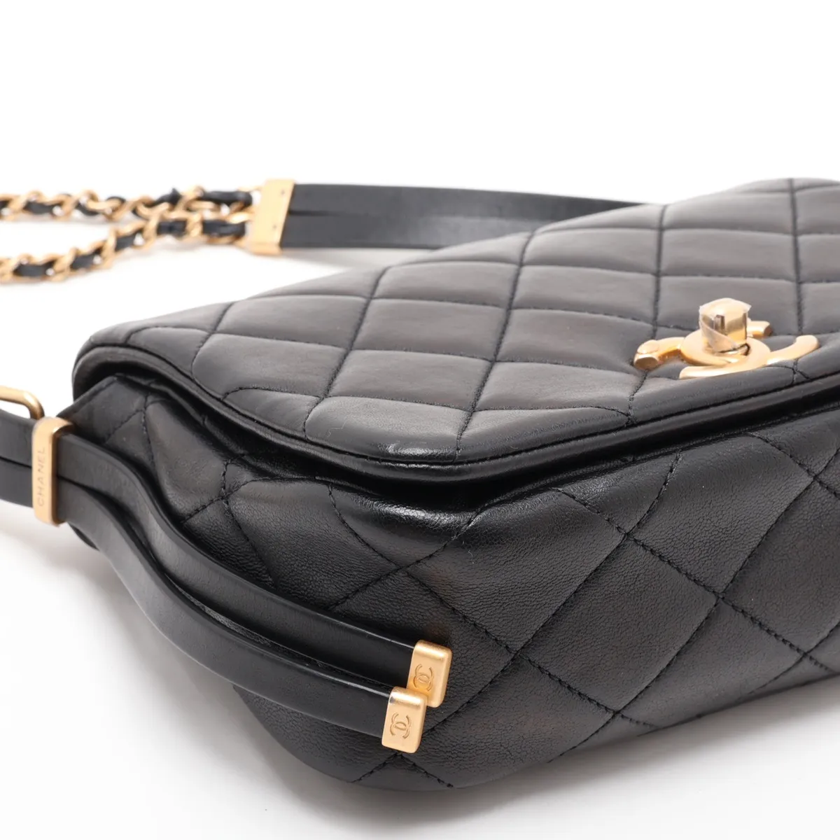 Matelassé Lambskin Chain Shoulder Bag, Black with Gold Hardware, U0JN1T7J, Random Plate — view 4