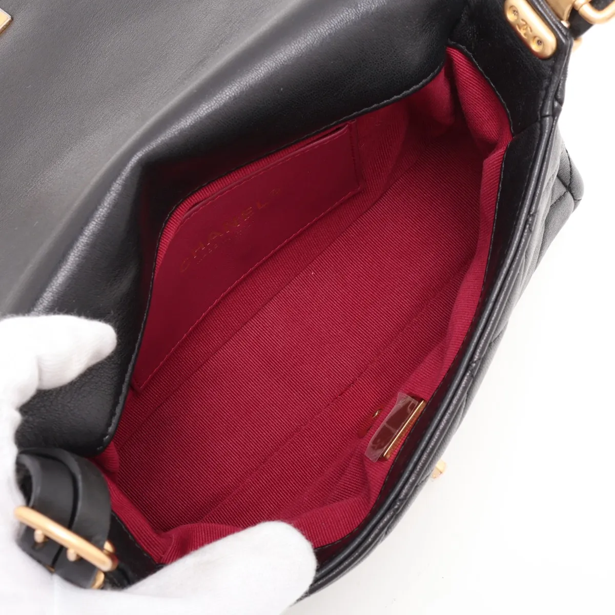 Matelassé Lambskin Chain Shoulder Bag, Black with Gold Hardware, U0JN1T7J, Random Plate — view 6