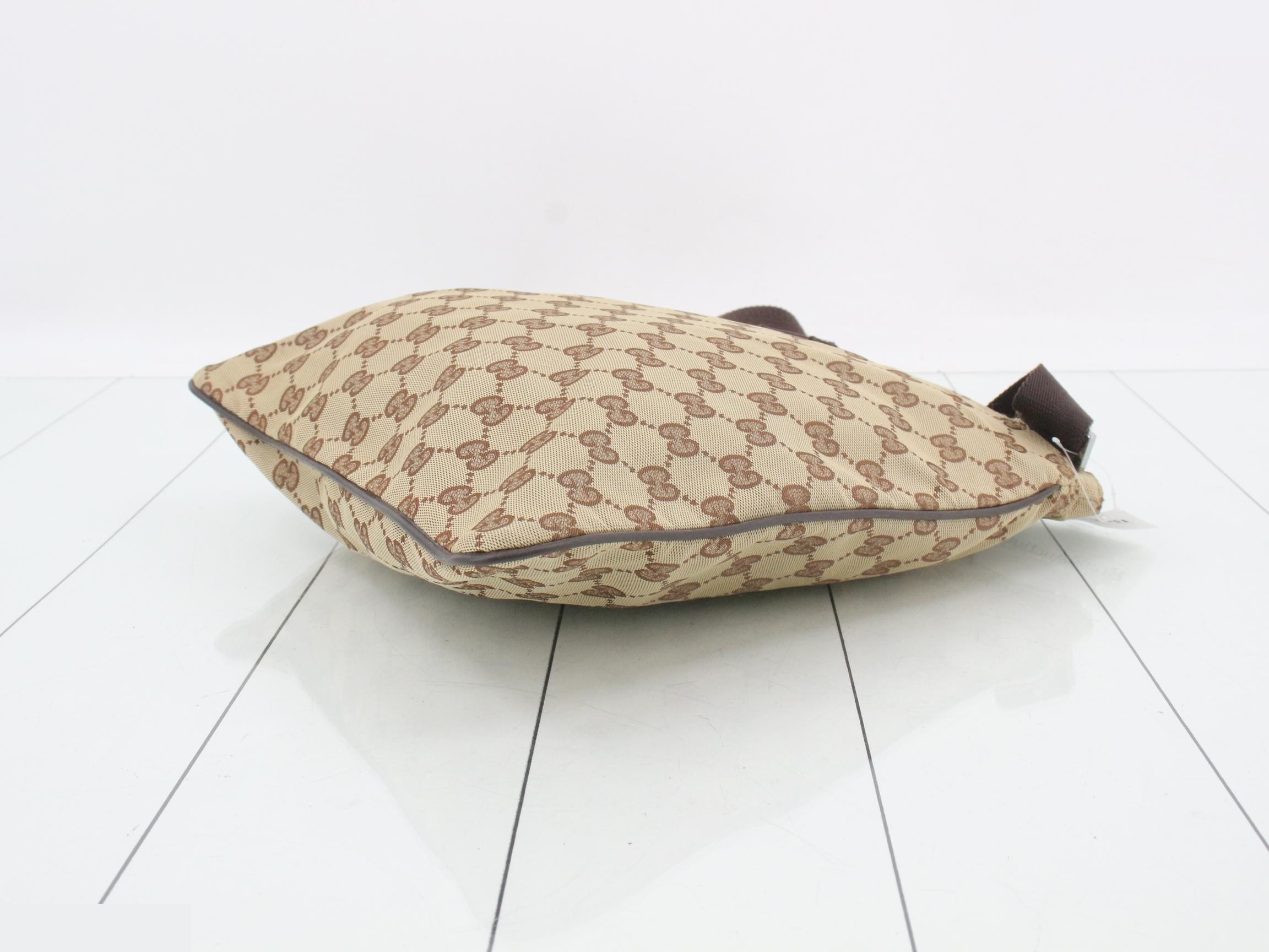 GG Canvas Shoulder Bag — view 6