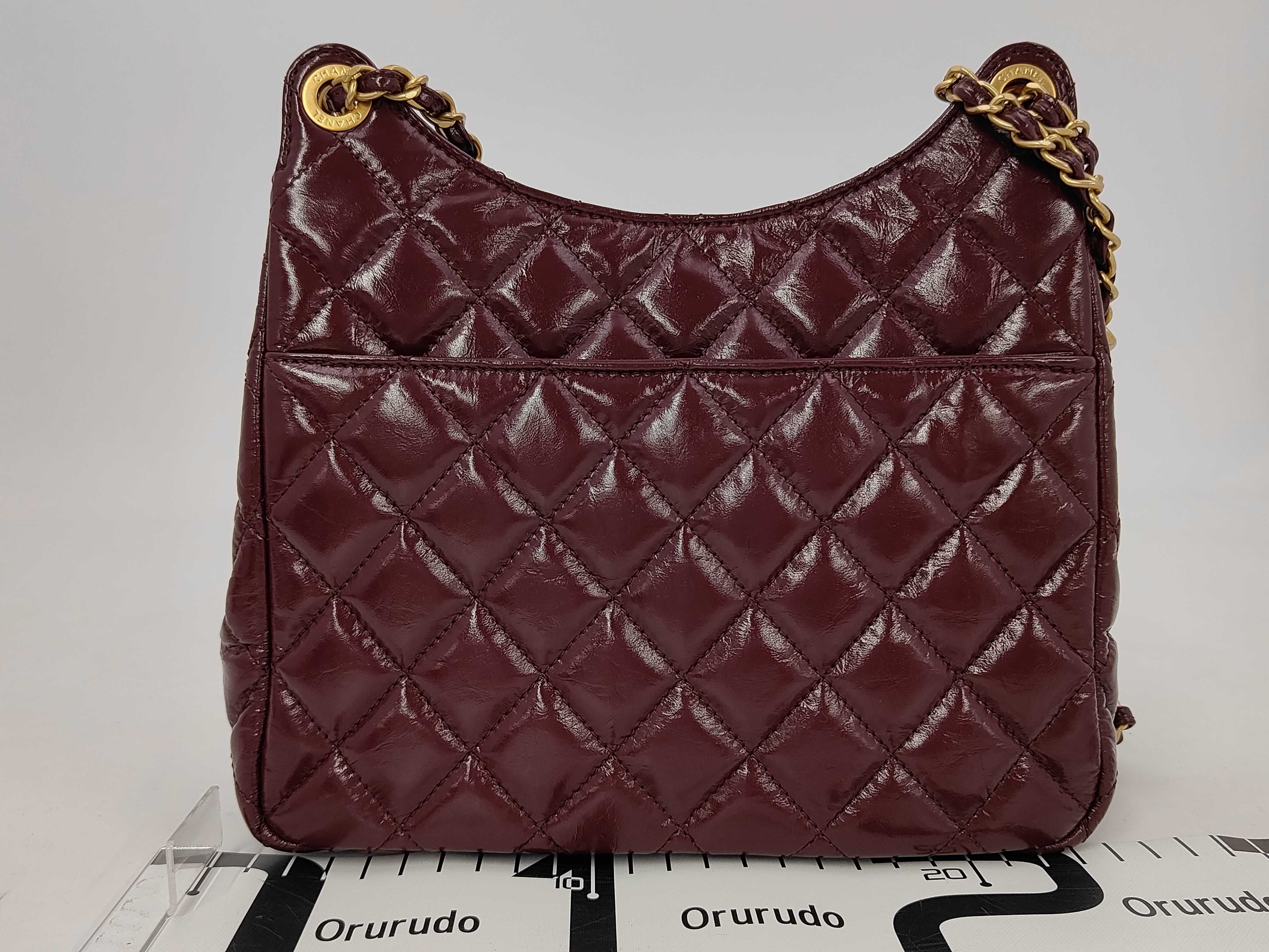 Mat Shiny Hobo Bag Shoulder Bag — view 2