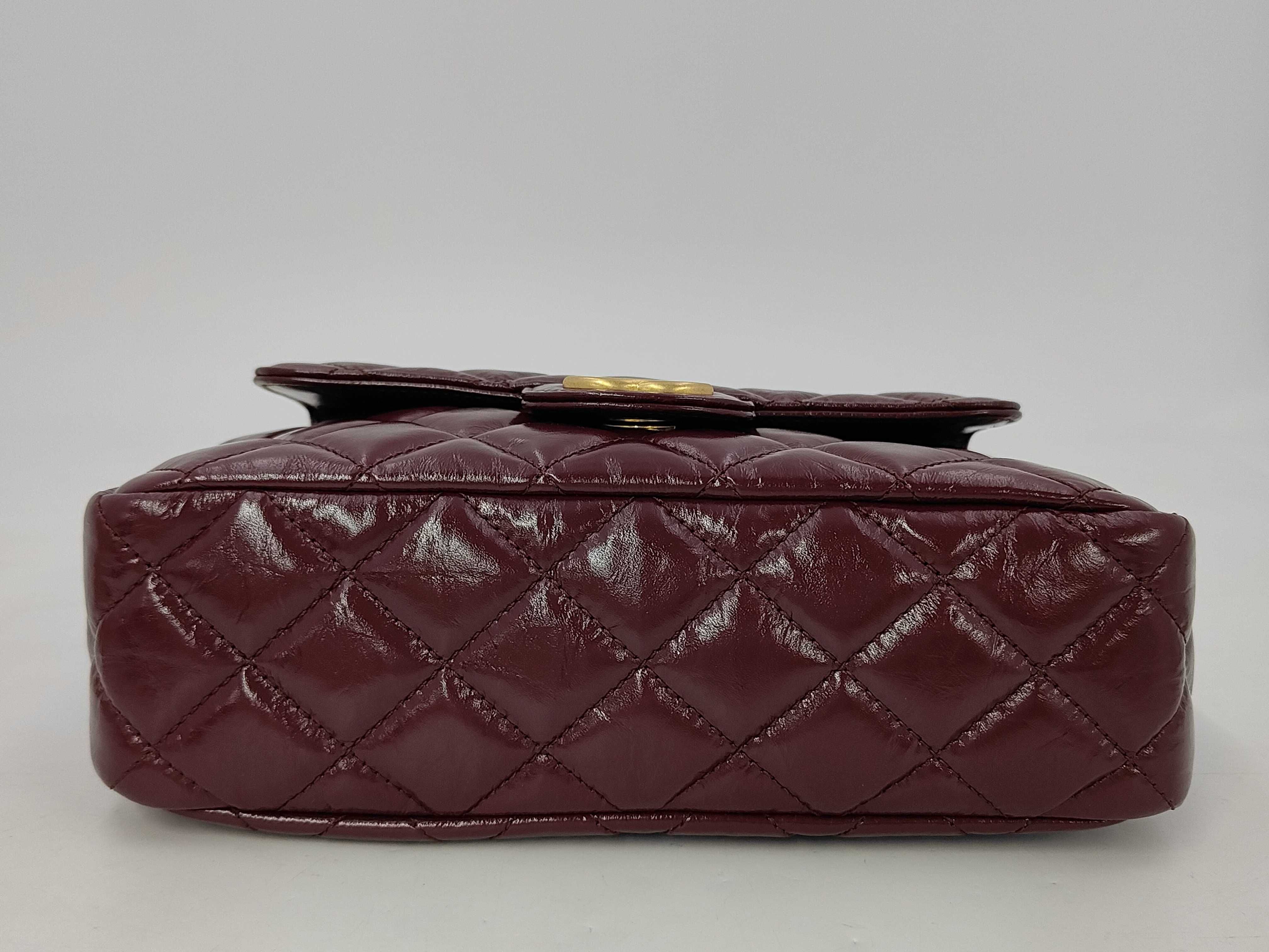 Mat Shiny Hobo Bag Shoulder Bag — view 4