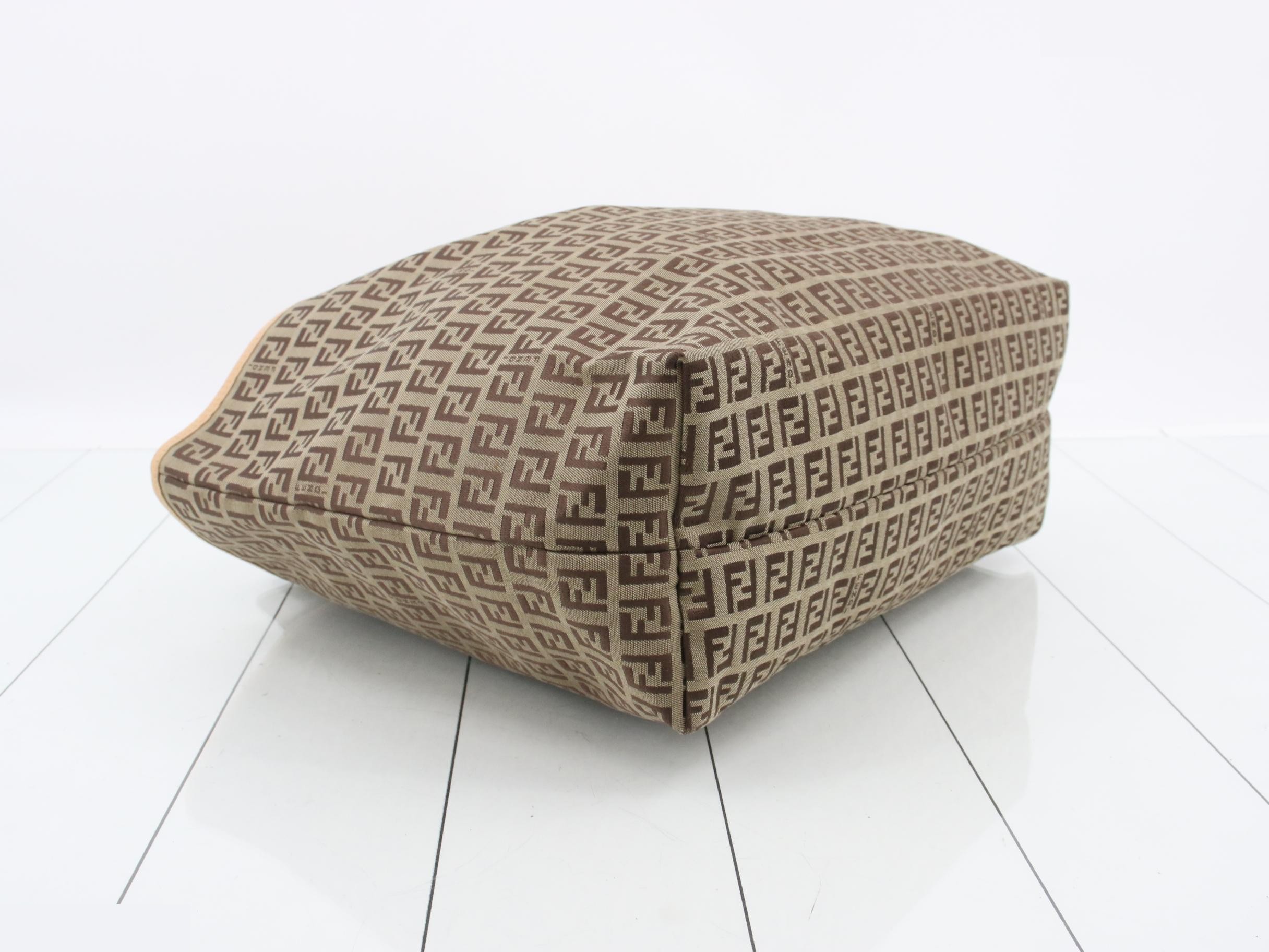 Zucchino (Bag) - Tote Bag with Pouch — view 5