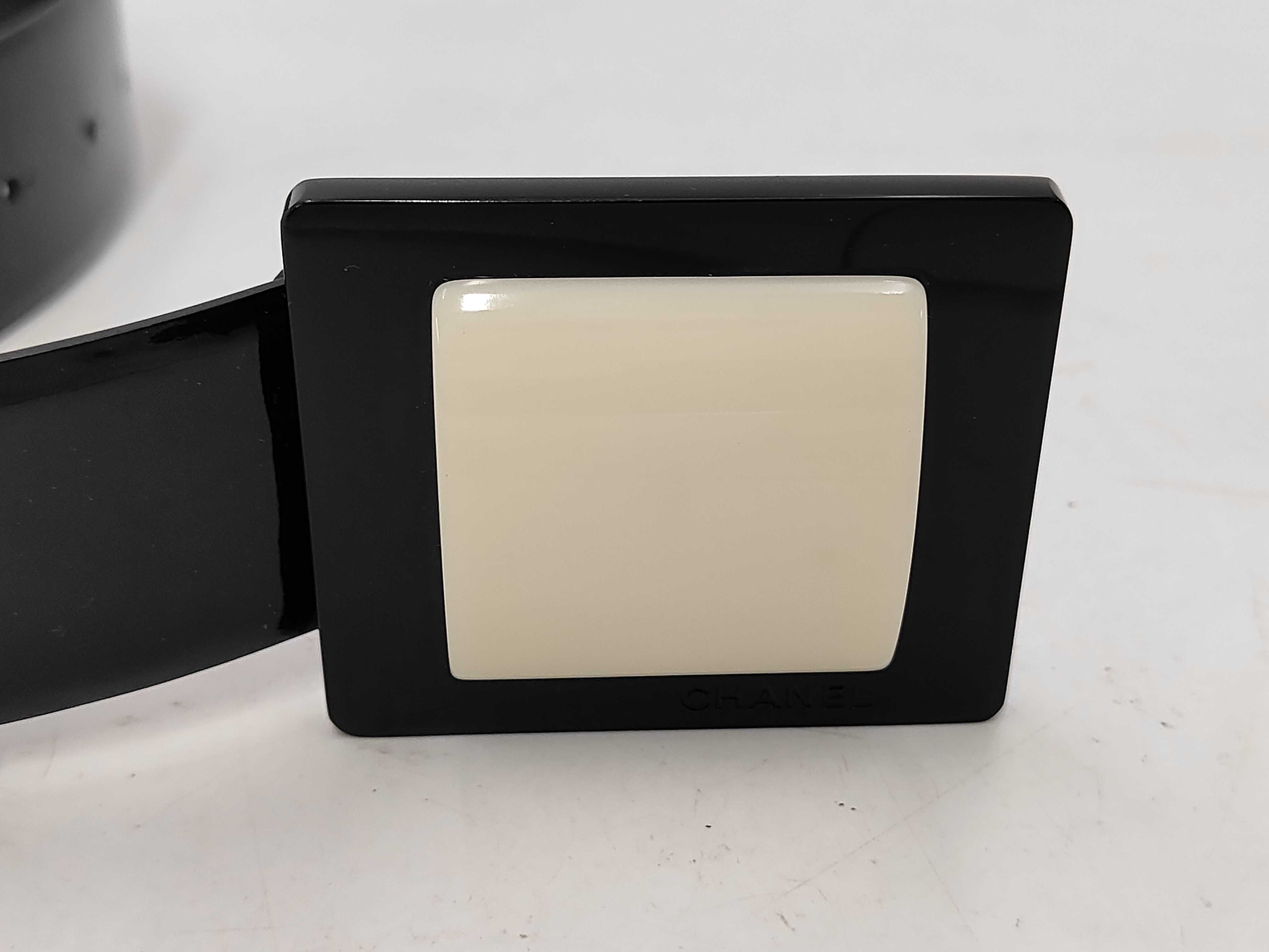 belt — view 3