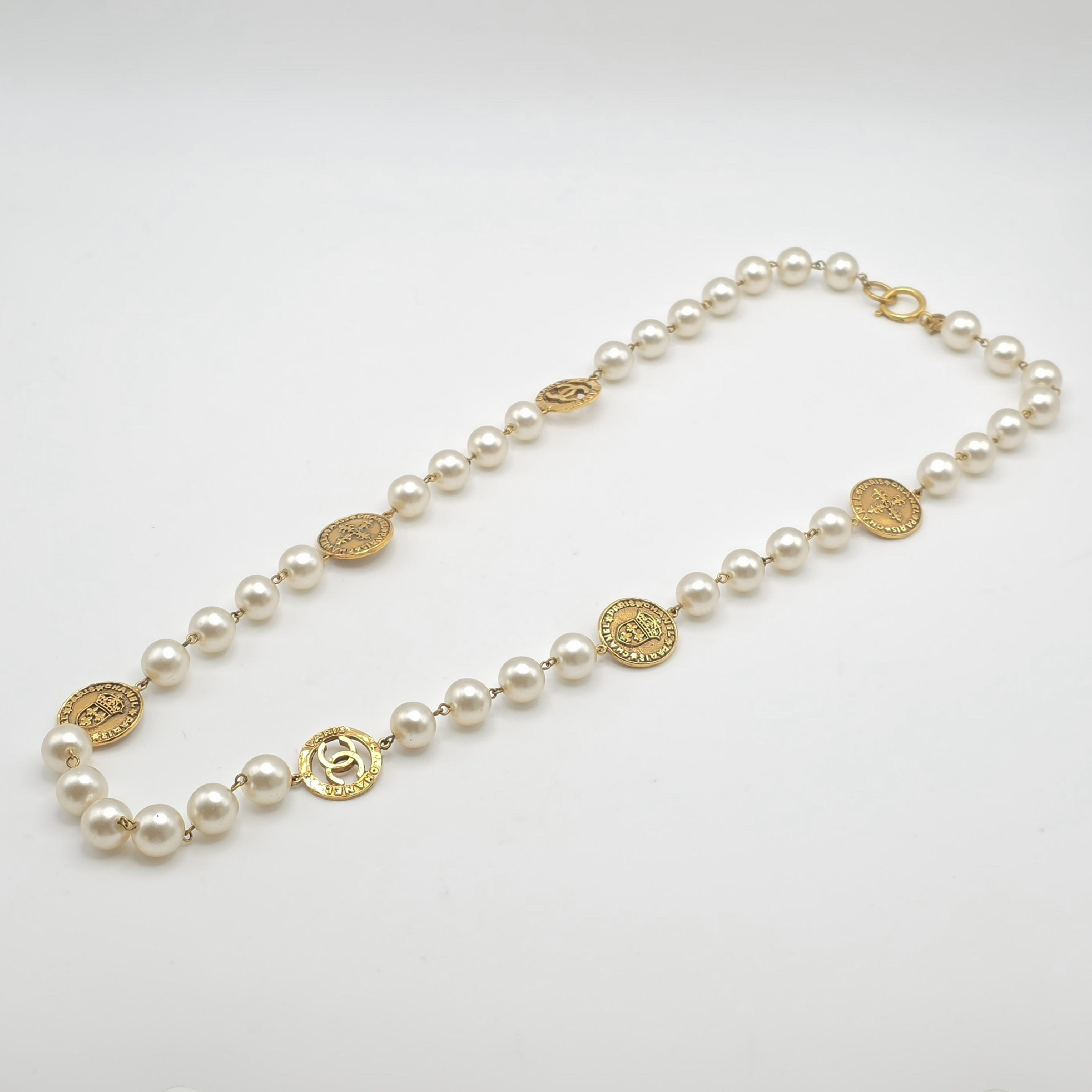 necklace — view 2