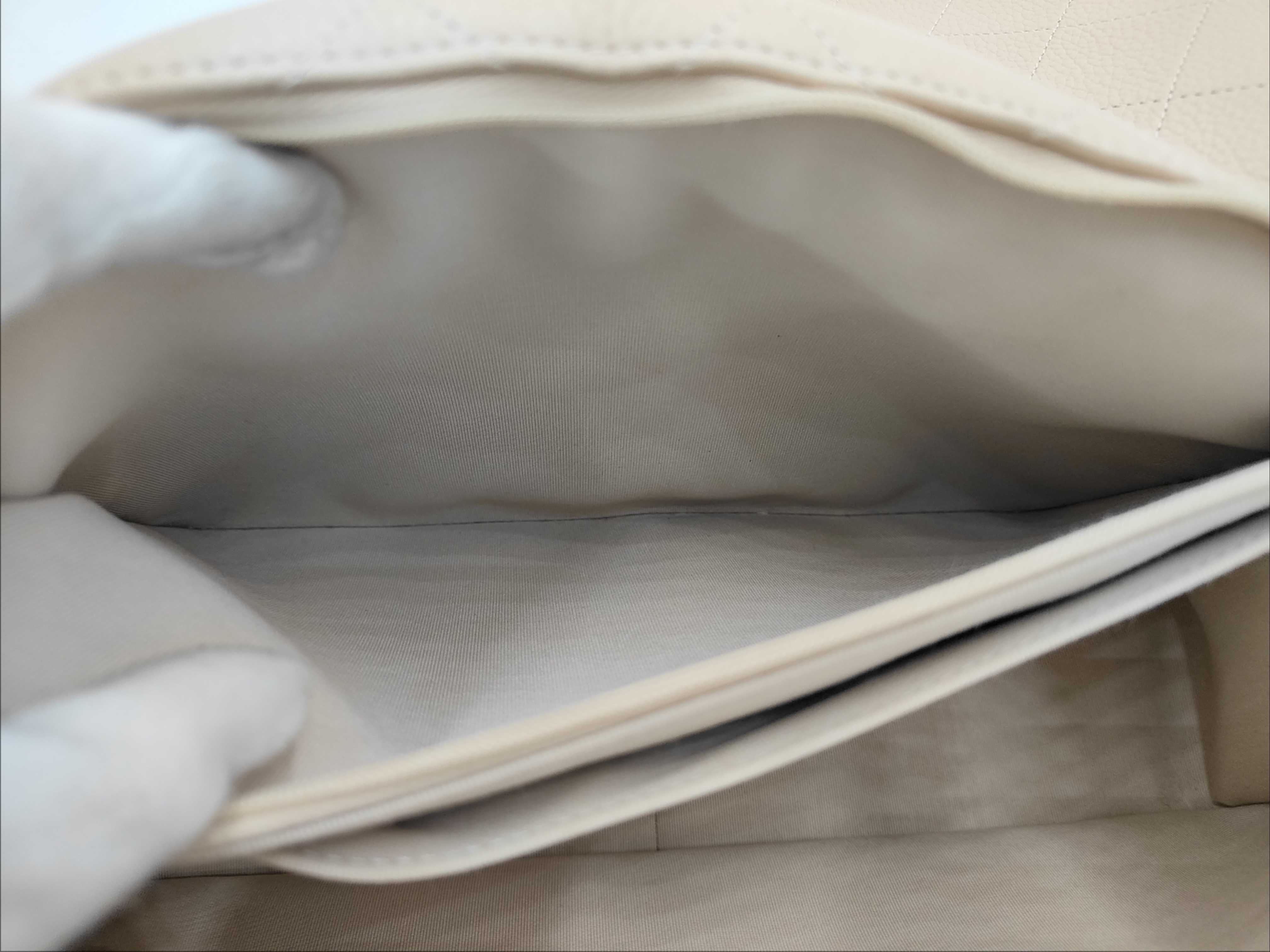 Jumbo Matelassé Caviar Beige GP Shoulder Bag — view 11
