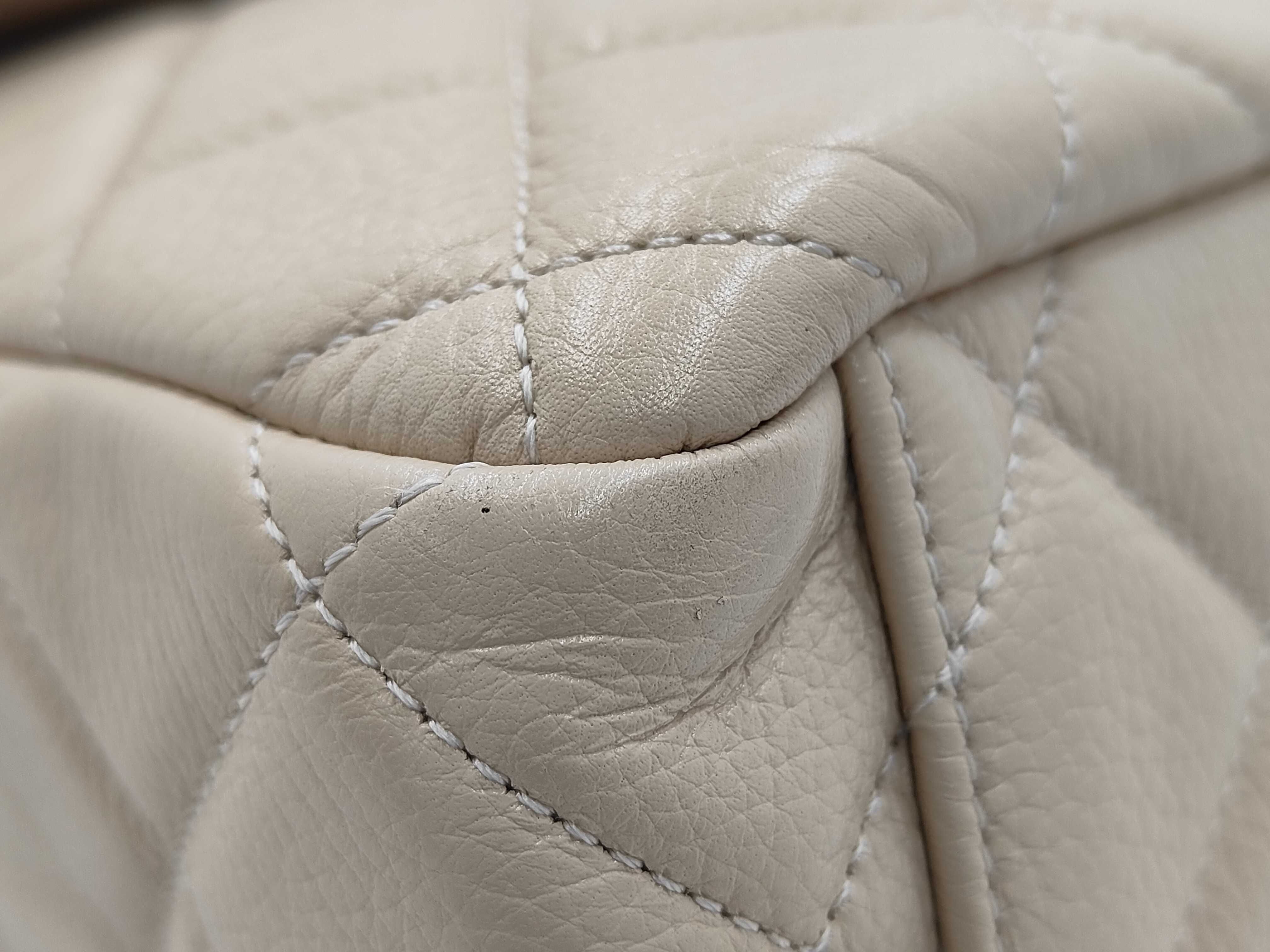 Jumbo Matelassé Caviar Beige GP Shoulder Bag — view 4