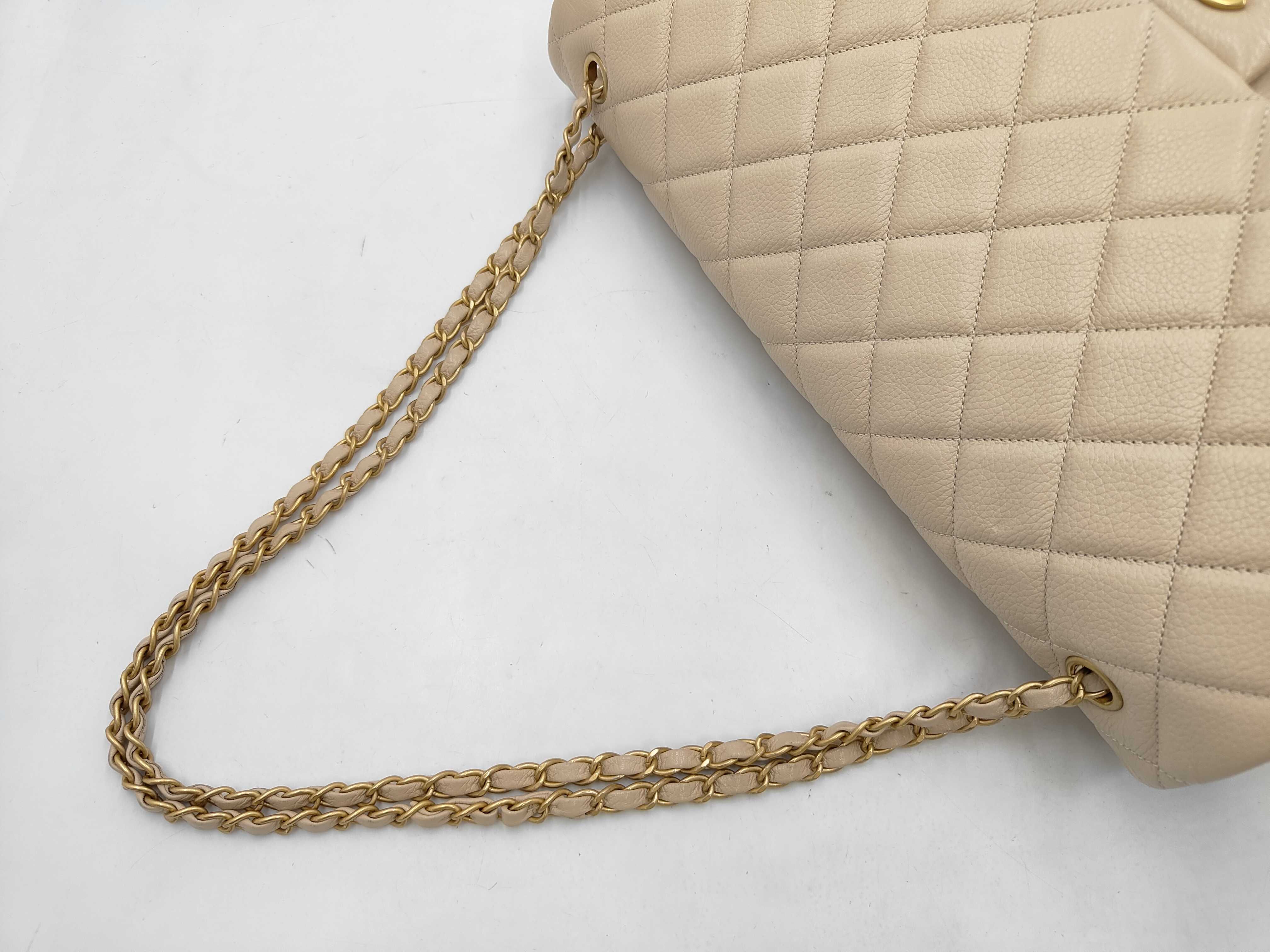 Jumbo Matelassé Caviar Beige GP Shoulder Bag — view 5