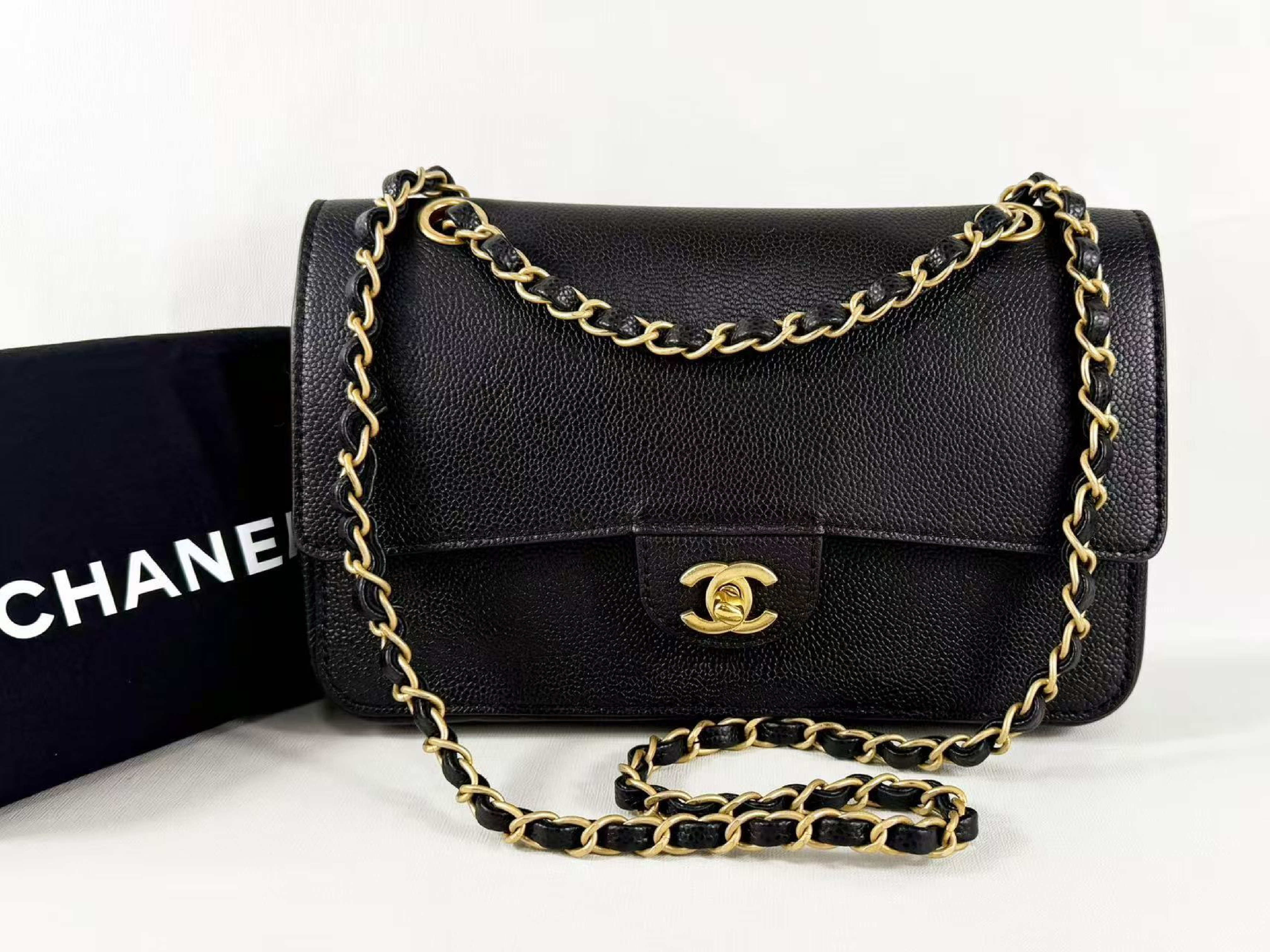 Black Caviar Skin Tanlock Double Flap Shoulder Bag, W25/H15/D6cm (approx.), Serial Number , Vintage Gold Hardware, with Dust Bag and Sticker. (Item No. 23961419)