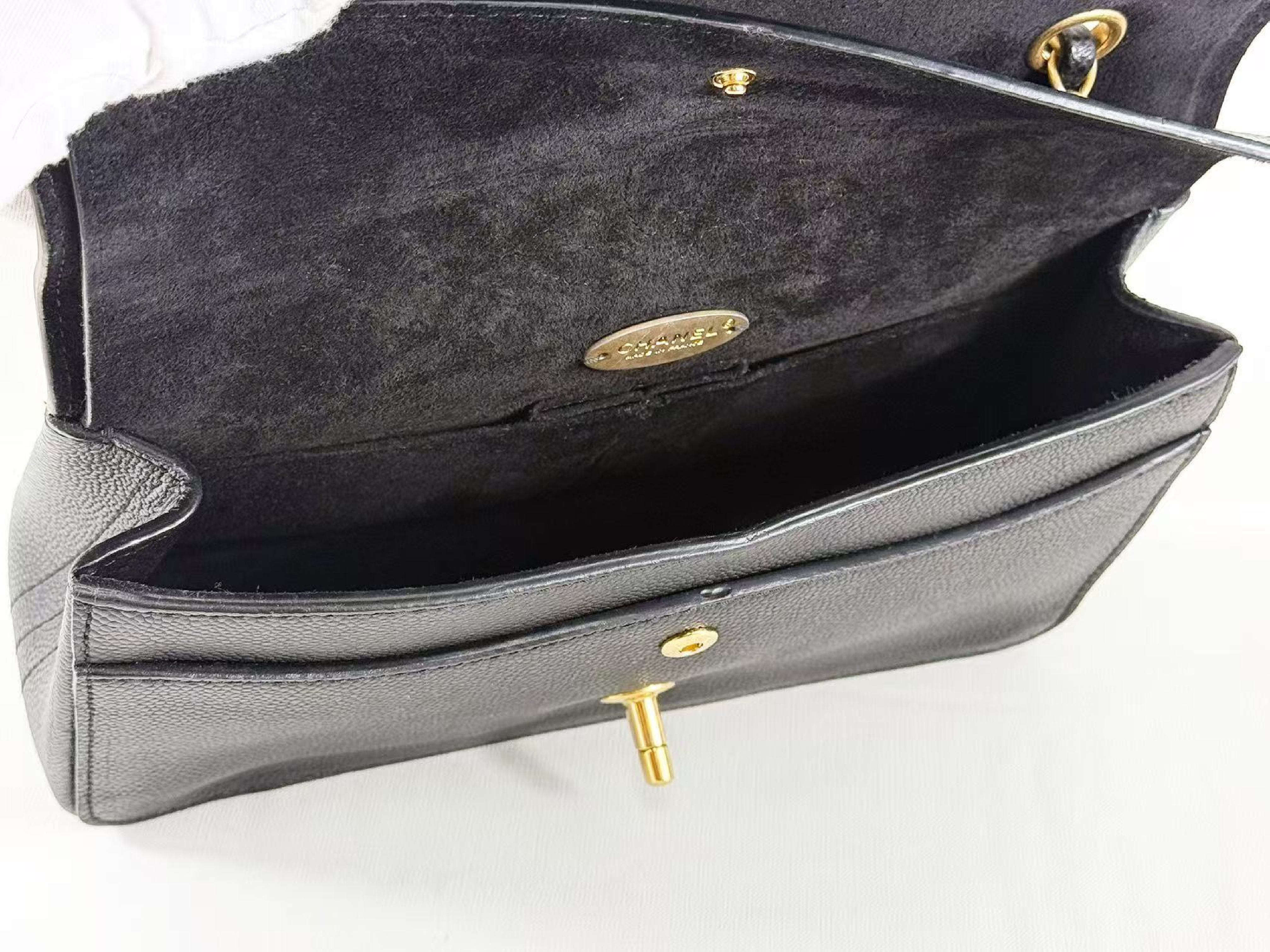 Black Caviar Skin Tanlock Double Flap Shoulder Bag, W25/H15/D6cm (approx.), Serial Number , Vintage Gold Hardware, with Dust Bag and Sticker. (Item No. 23961419) — view 14